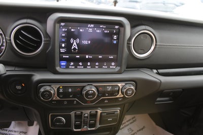 2021 Jeep Gladiator Overland