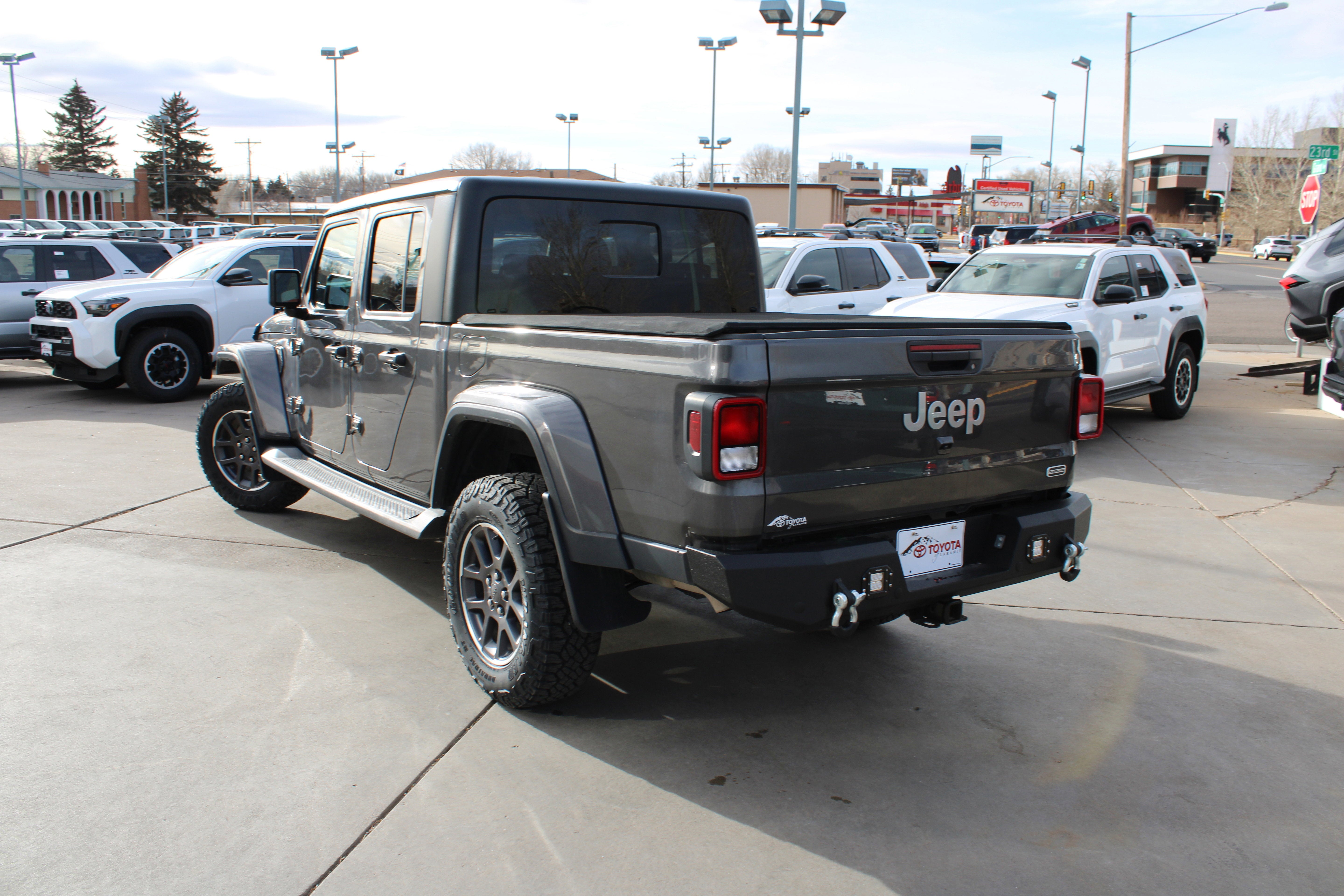 2021 Jeep Gladiator Overland