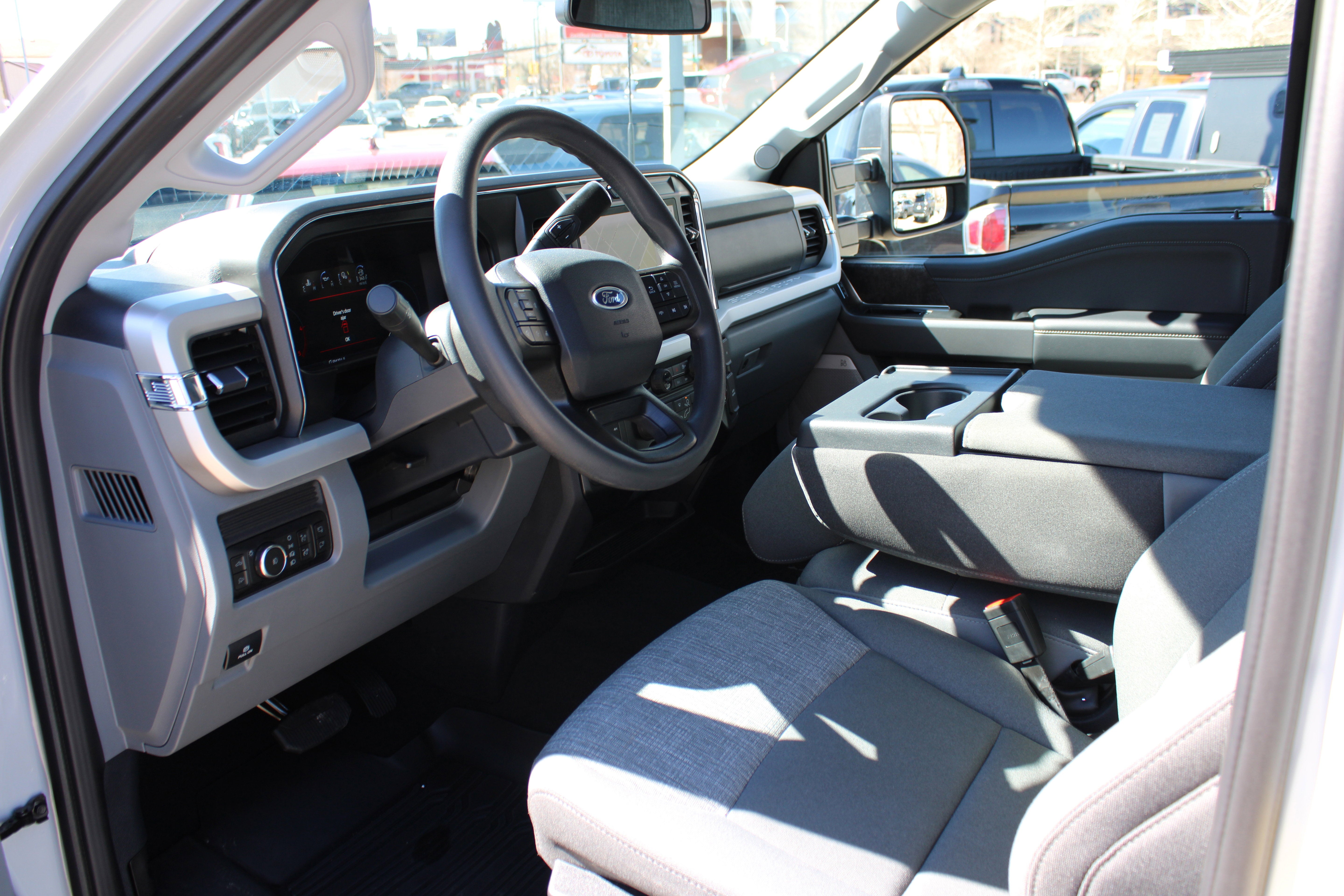 2025 Ford Super Duty F-250 SRW XLT