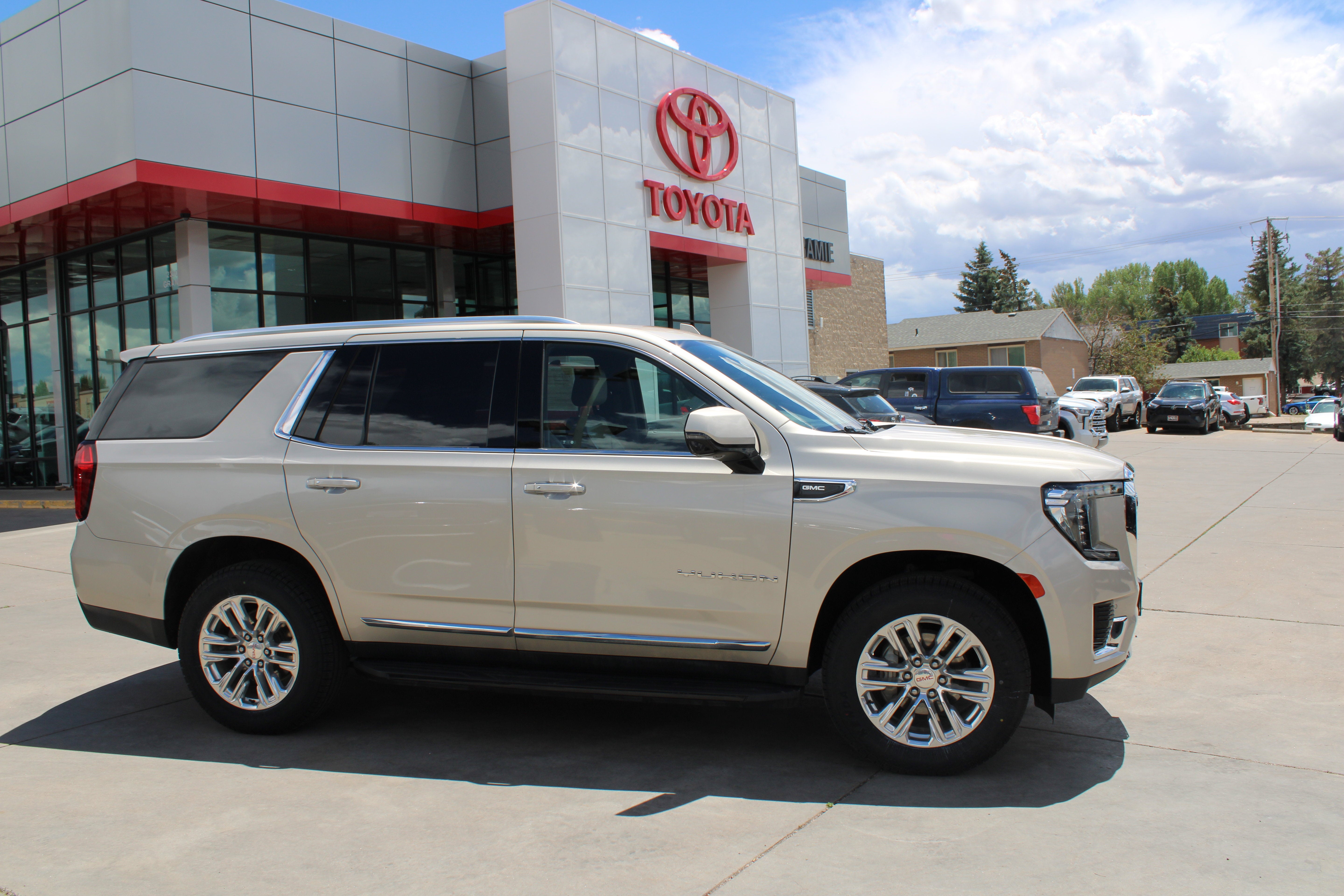 2021 GMC Yukon SLT
