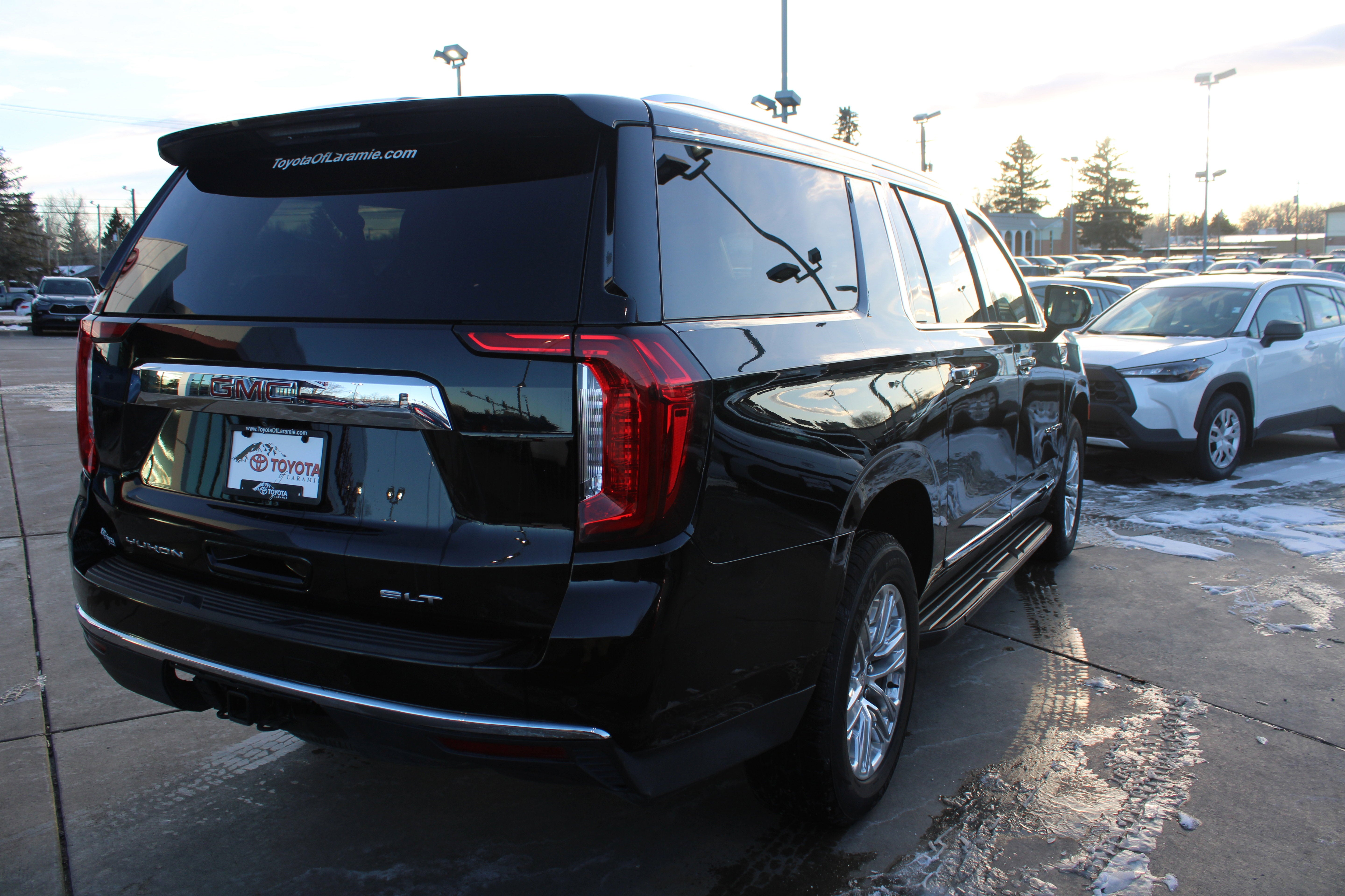 2023 GMC Yukon XL SLT