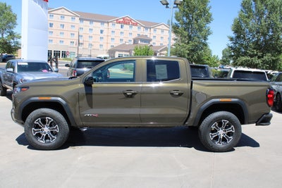 2024 GMC Canyon 4WD AT4