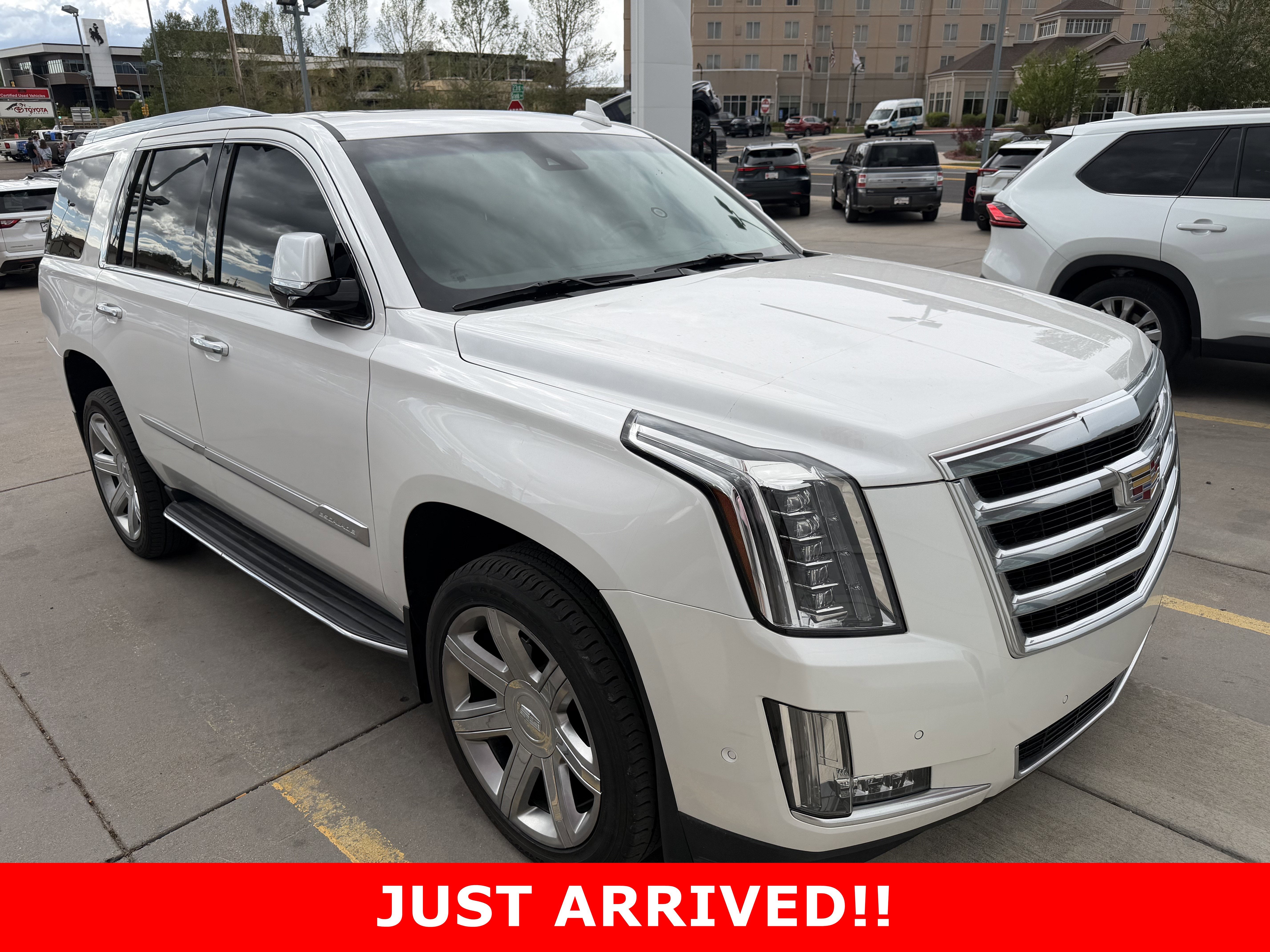 2017 Cadillac Escalade Luxury