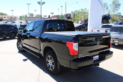 2021 Nissan Titan SV