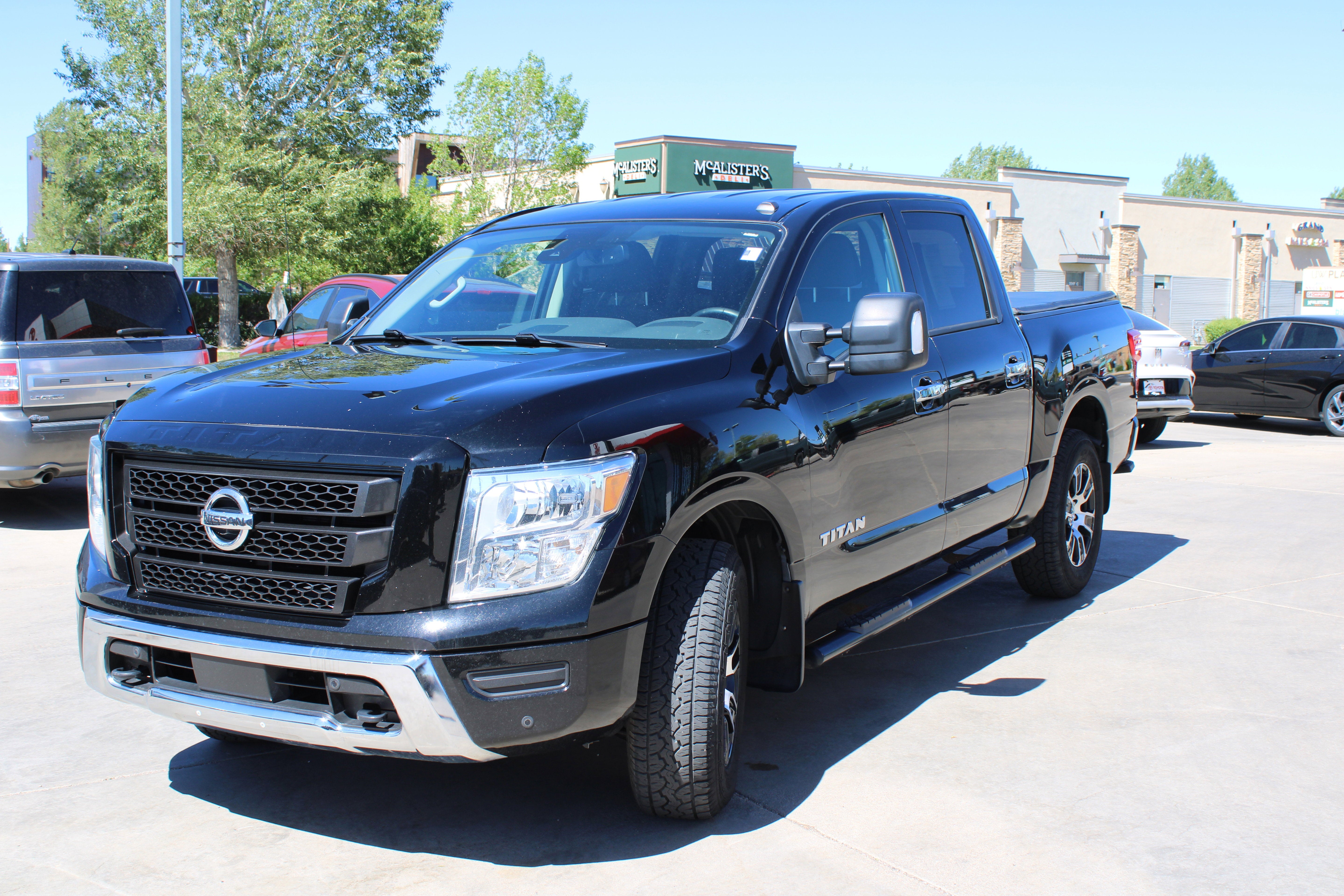 2021 Nissan Titan SV