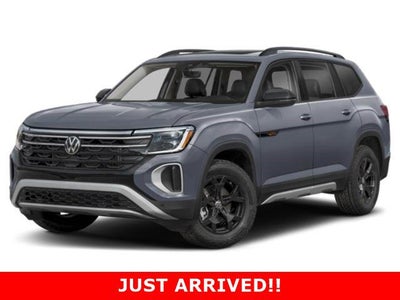2024 Volkswagen Atlas 2.0T Peak Edition SEL