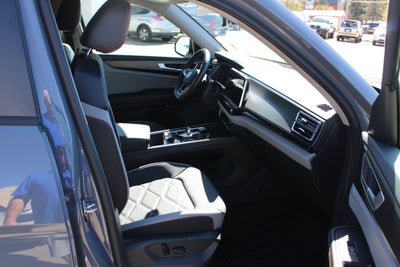 2024 Volkswagen Atlas 2.0T Peak Edition SEL