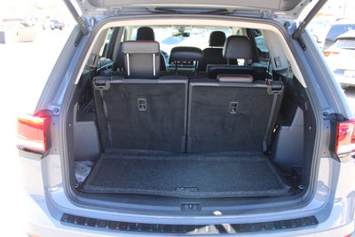 2024 Volkswagen Atlas 2.0T Peak Edition SEL