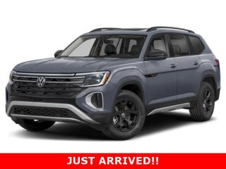 2024 Volkswagen Atlas 2.0T Peak Edition SEL