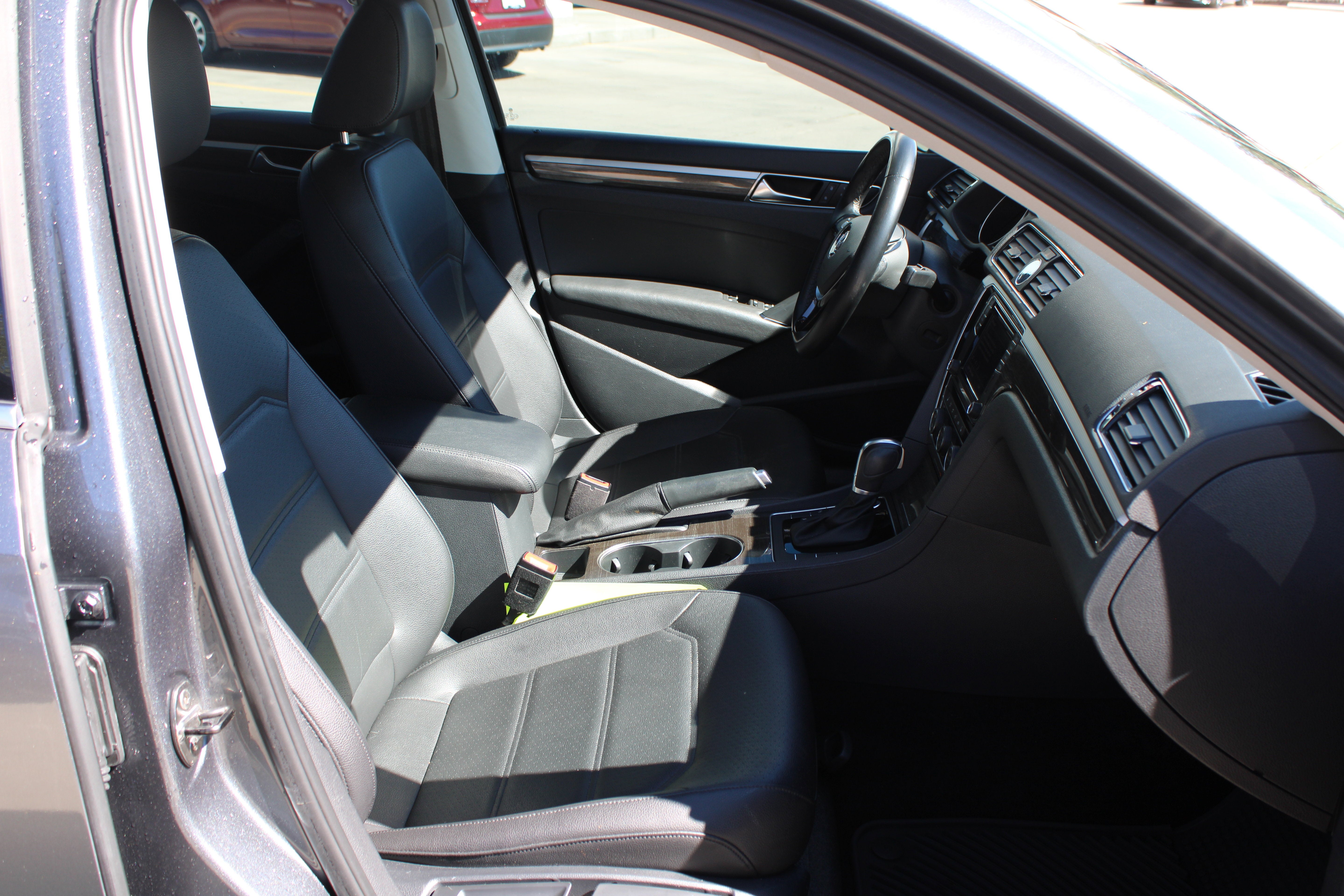 2017 Volkswagen Passat 1.8T SE w/Technology