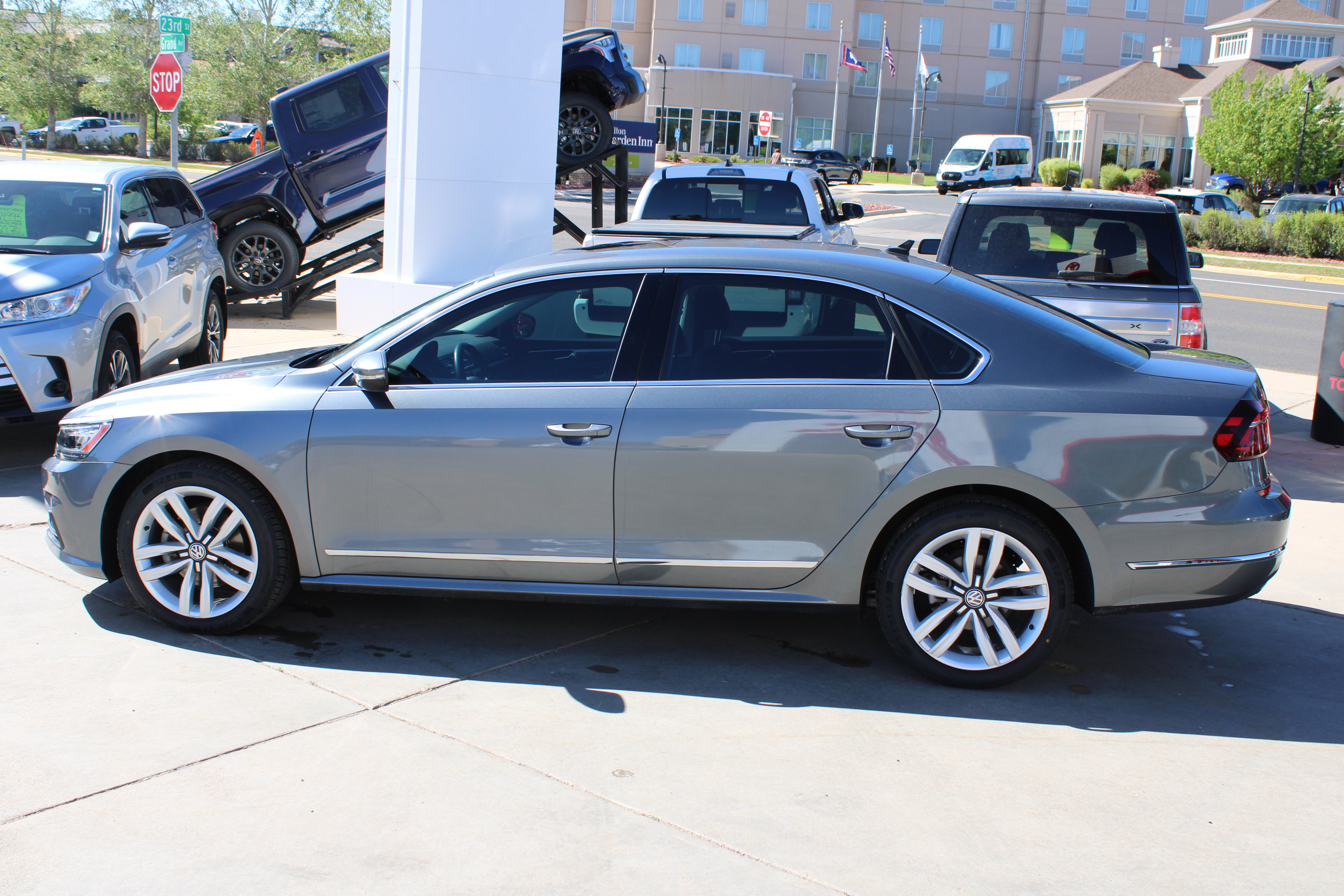 2017 Volkswagen Passat 1.8T SE w/Technology