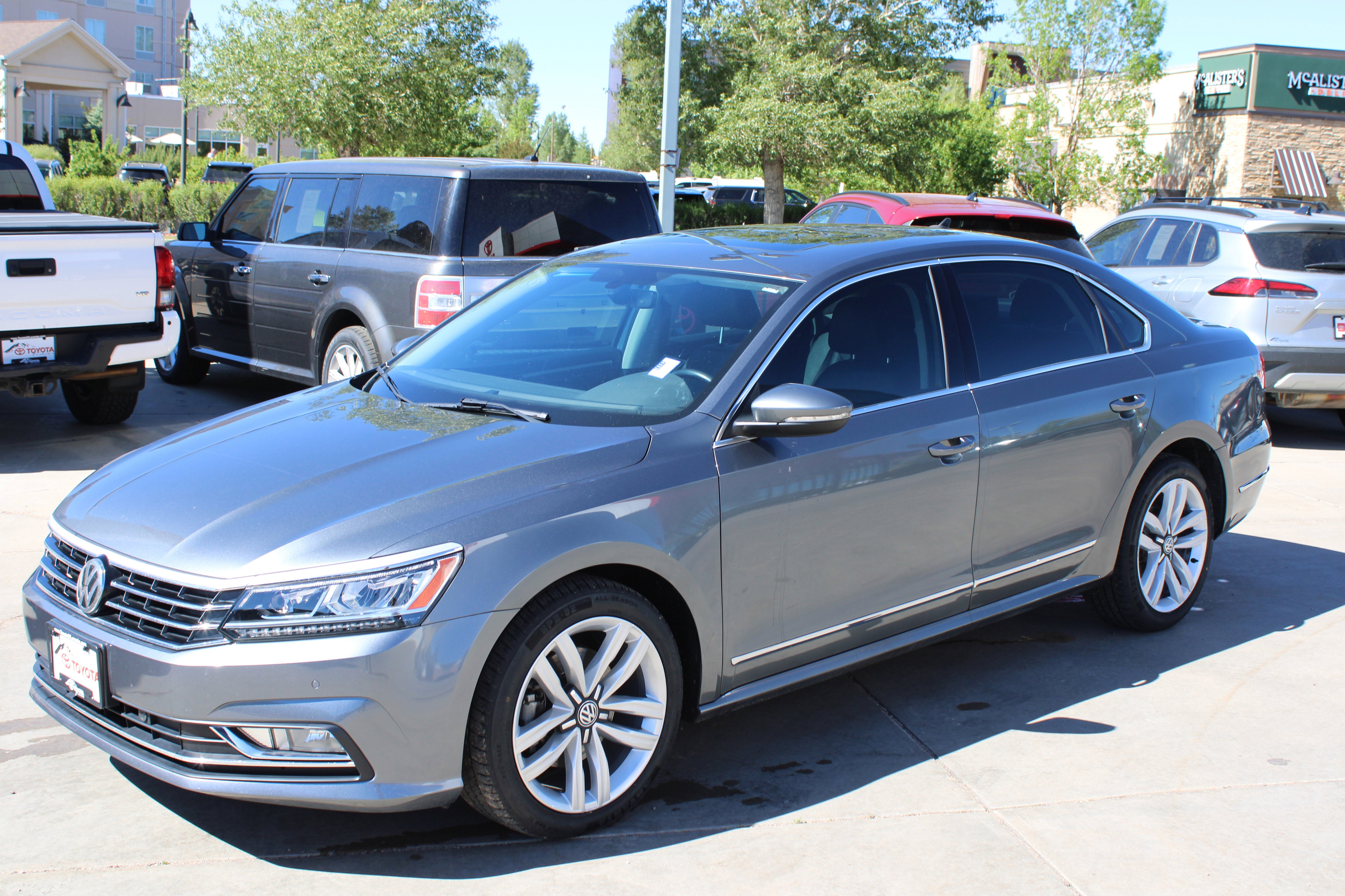 2017 Volkswagen Passat 1.8T SE w/Technology