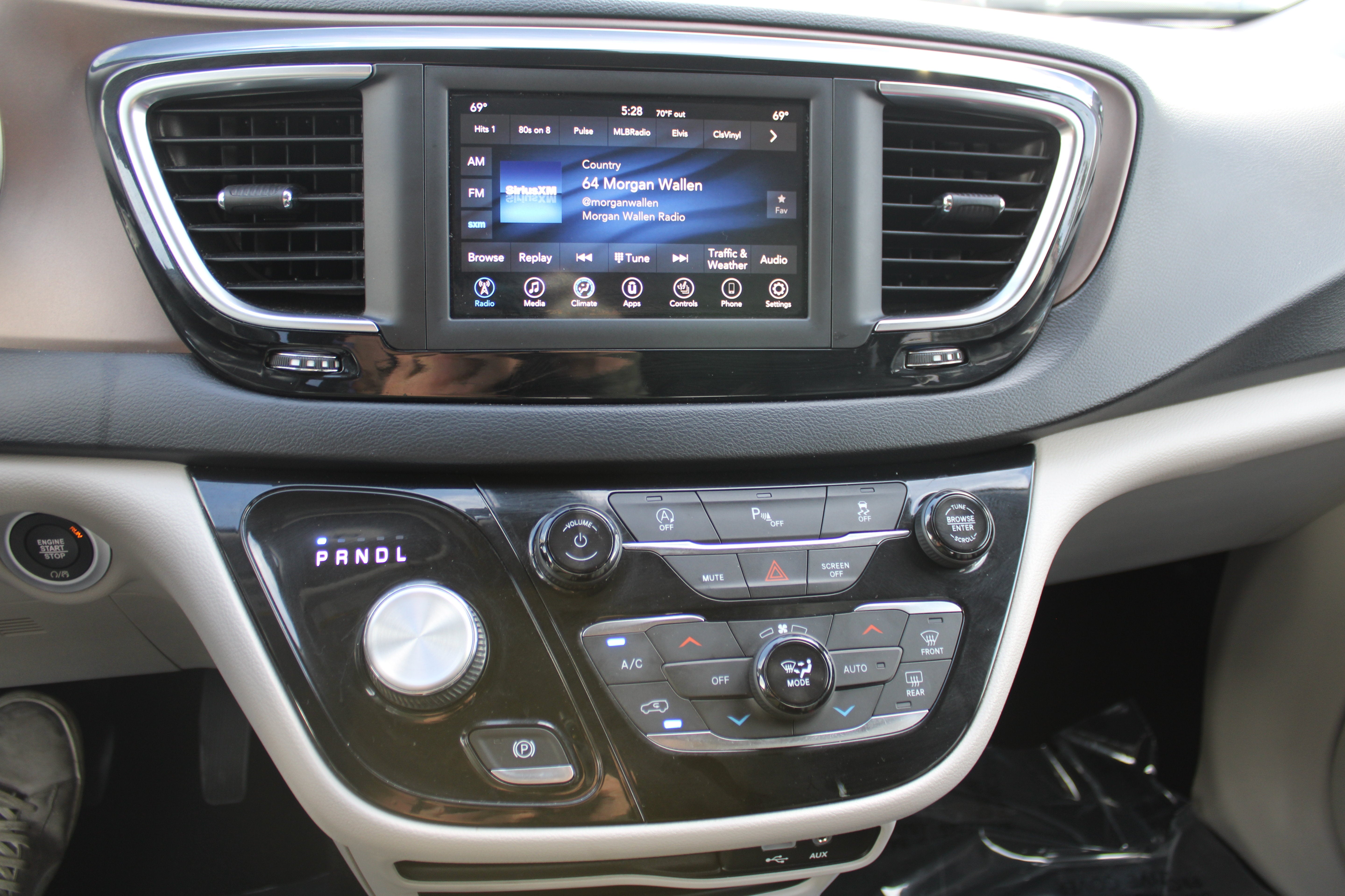 2019 Chrysler Pacifica Touring L