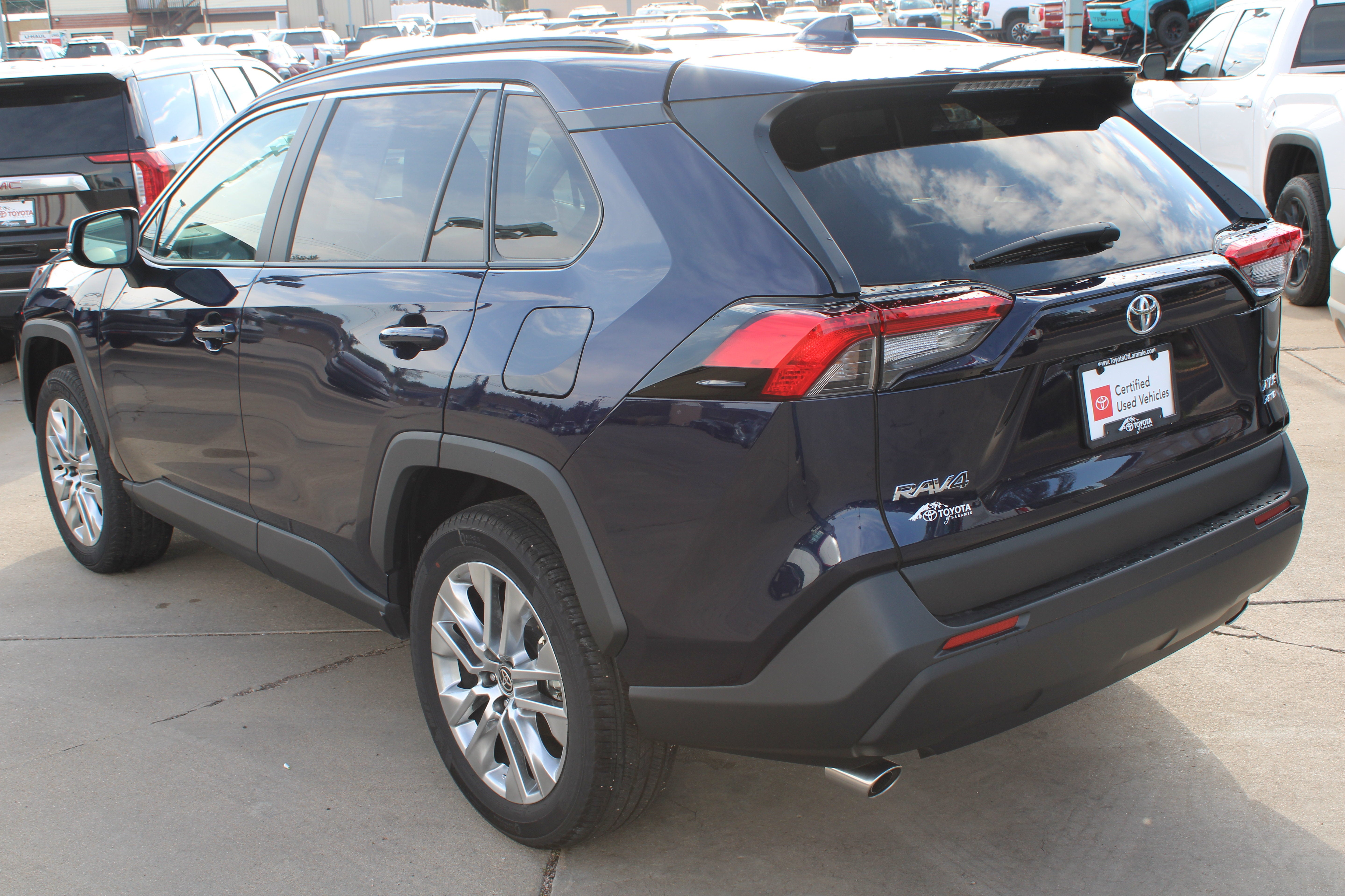 2025 Toyota RAV4 XLE Premium