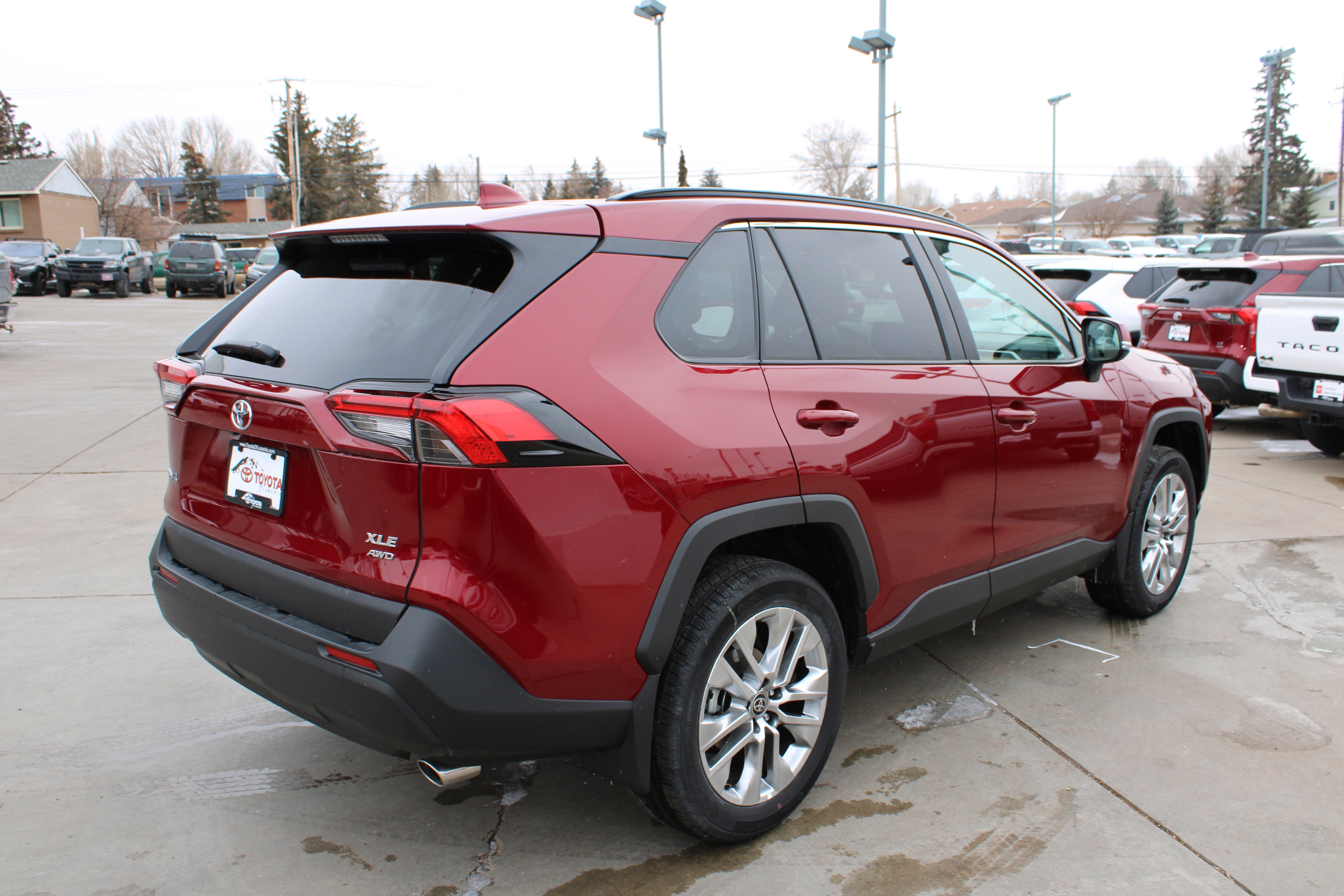 2025 Toyota RAV4 XLE Premium