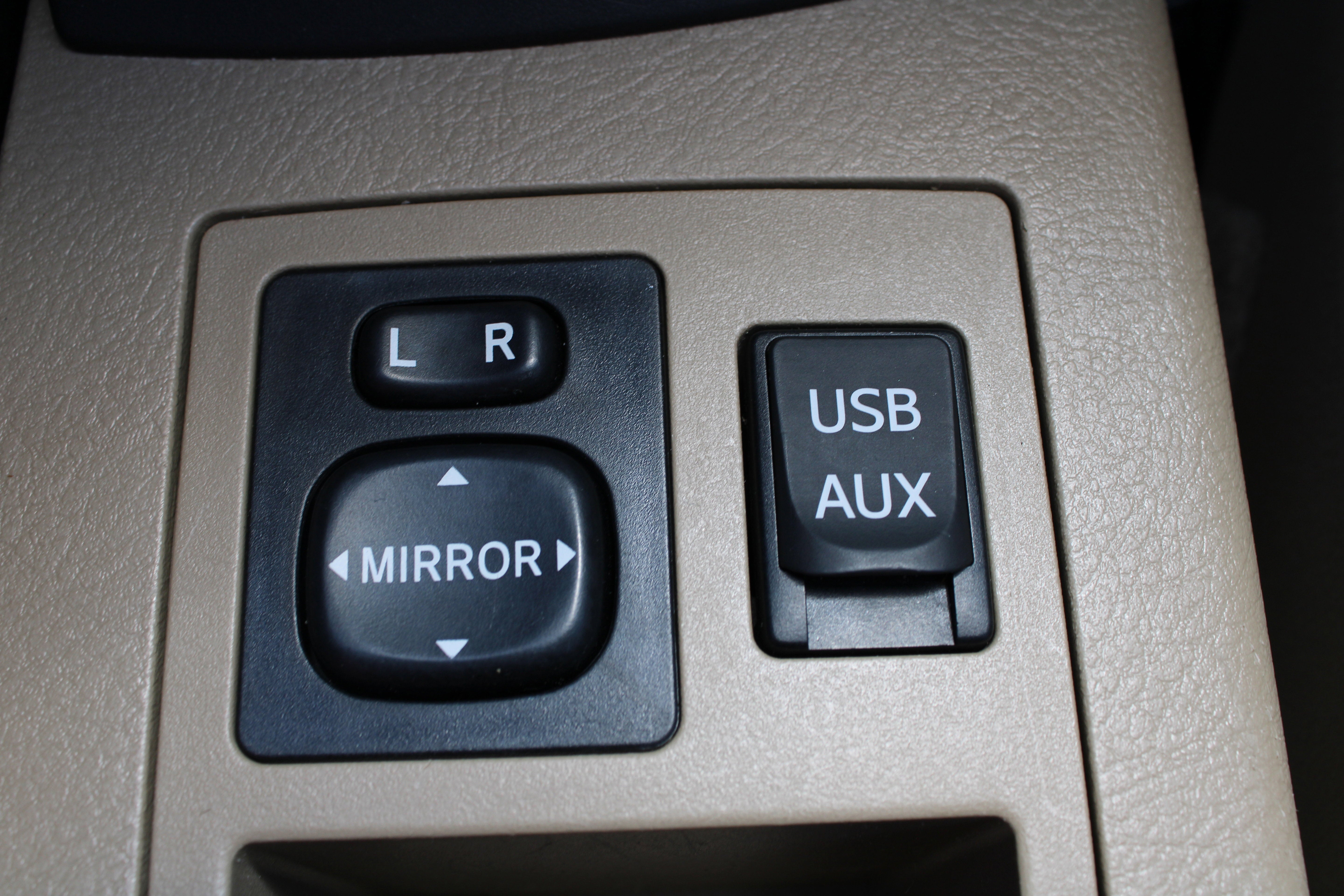 2012 Toyota RAV4 4WD 4dr I4 (Natl)