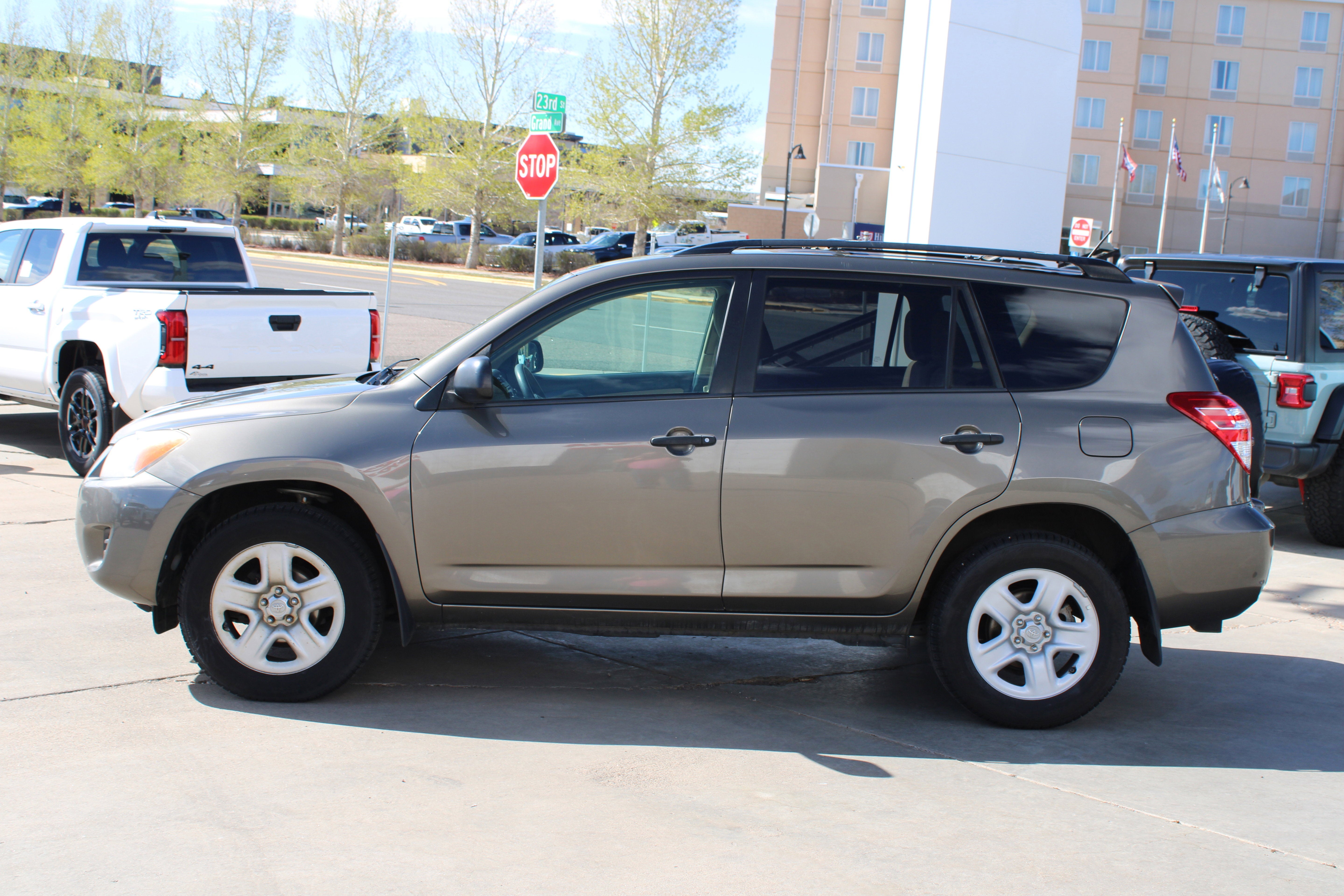 2012 Toyota RAV4 4WD 4dr I4 (Natl)