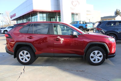 2025 Toyota RAV4 LE