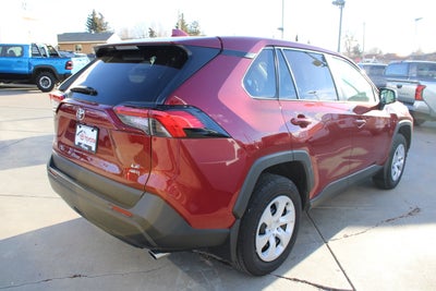 2025 Toyota RAV4 LE