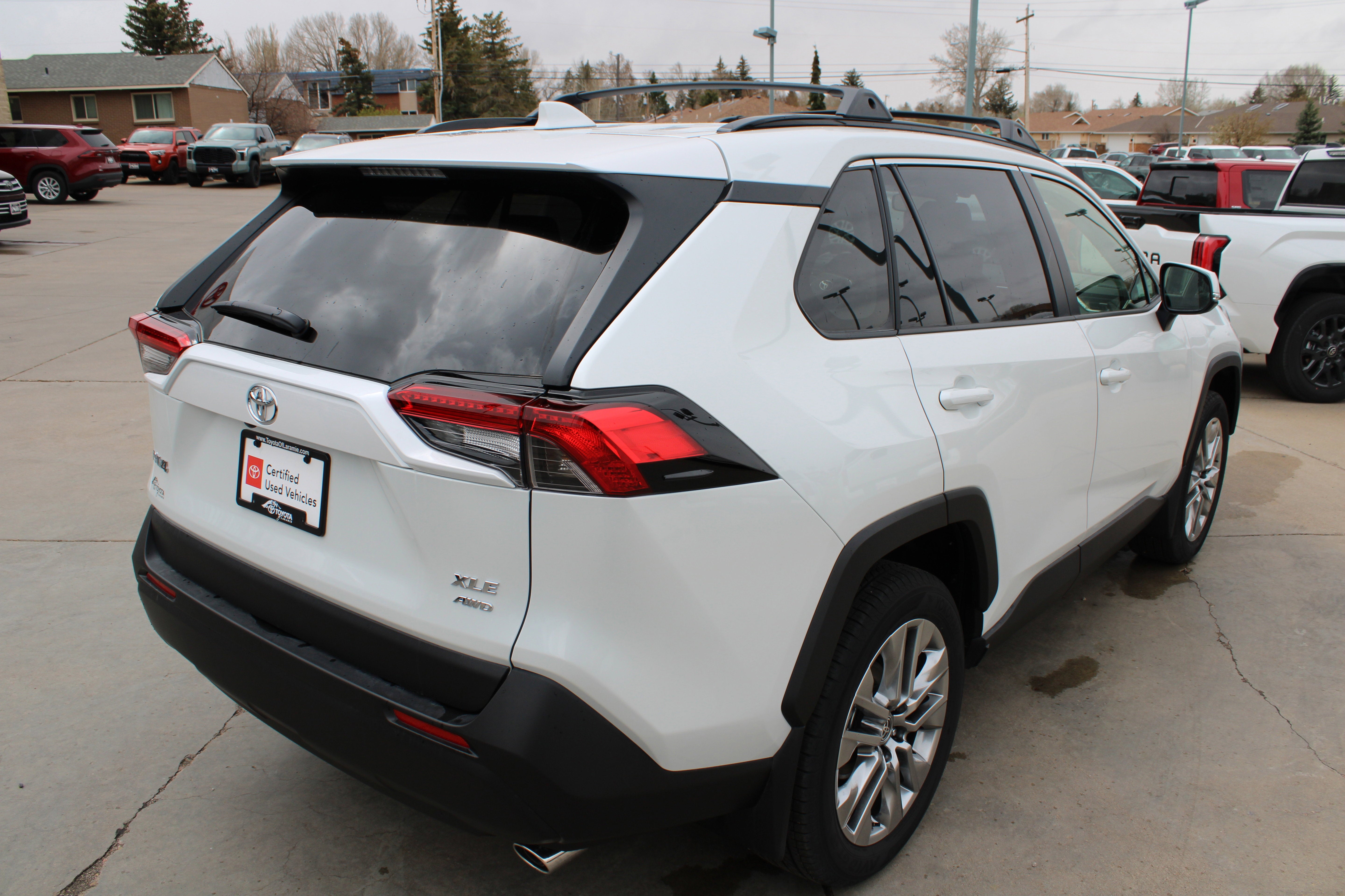 2025 Toyota RAV4 XLE