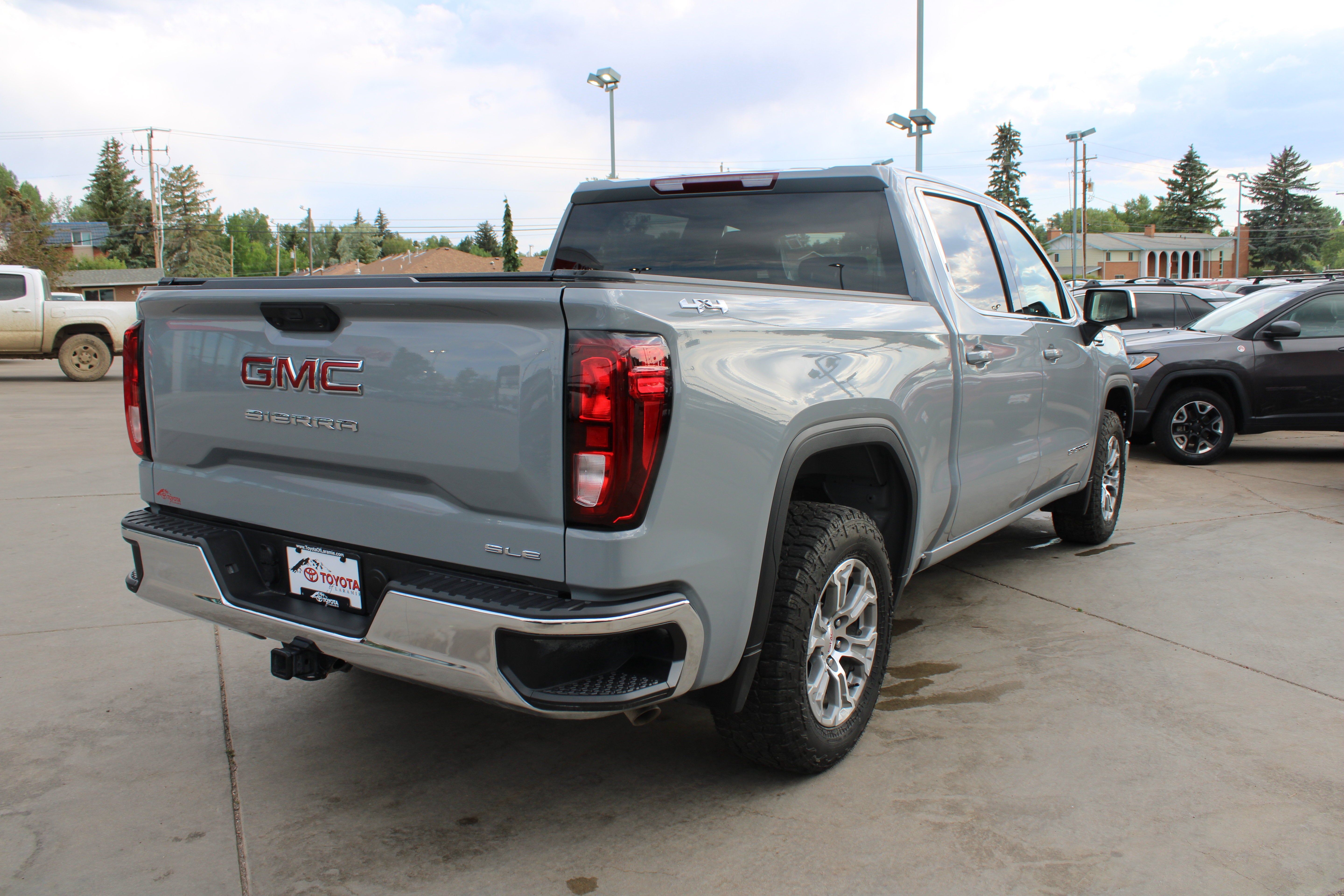 2025 GMC Sierra 1500 SLE