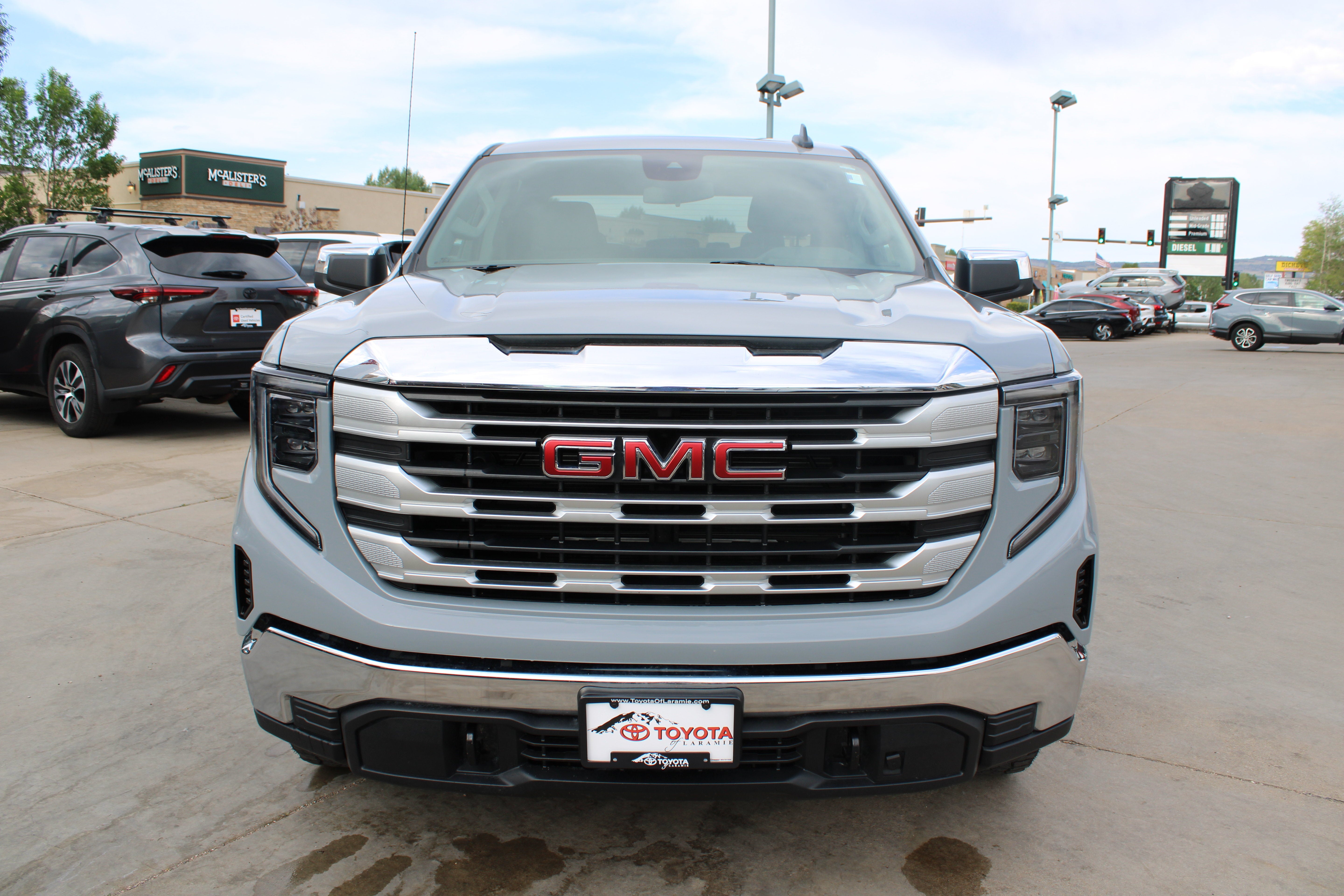2025 GMC Sierra 1500 SLE