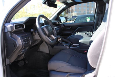2025 Toyota Tacoma 4WD SR5