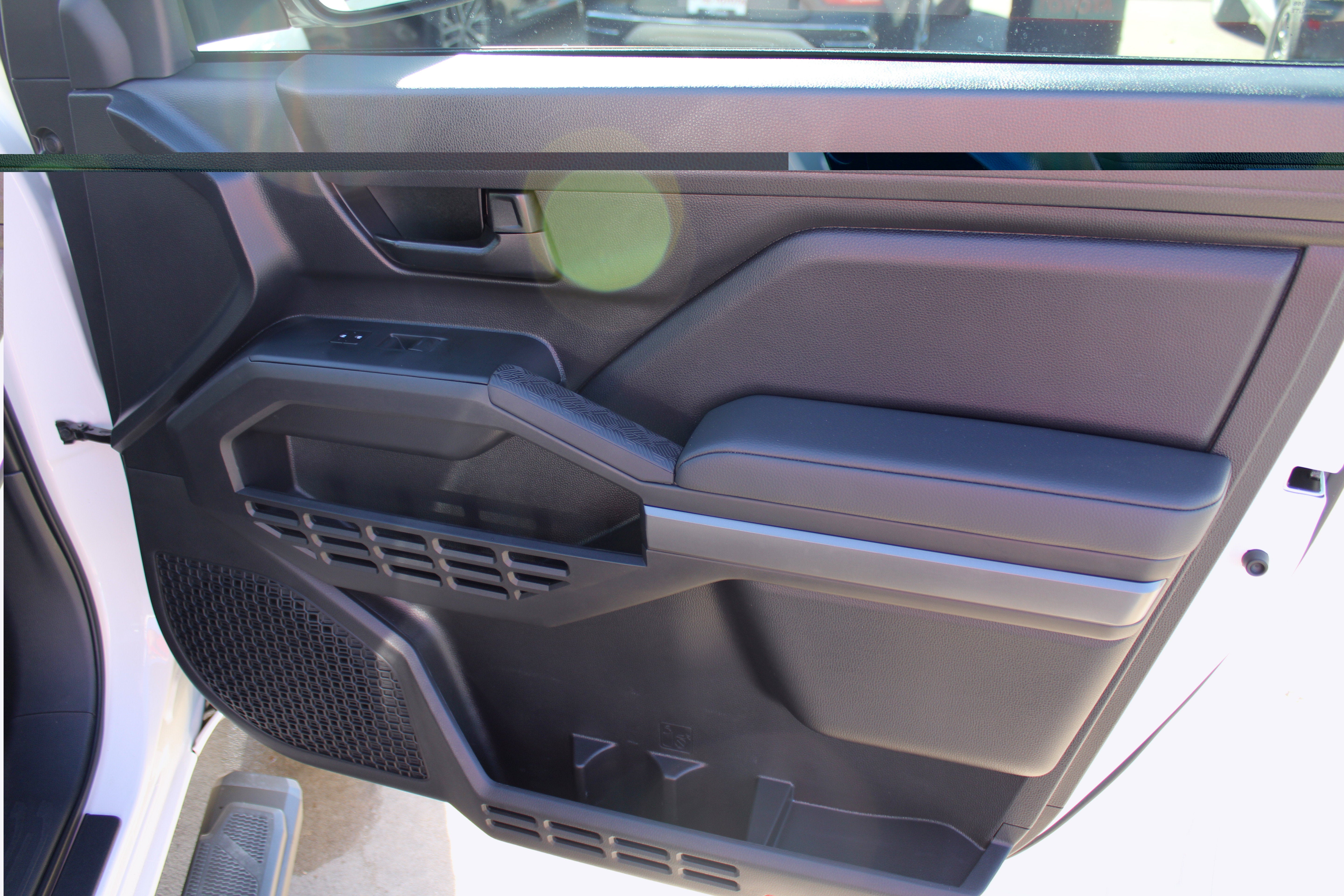 2025 Toyota Tacoma 4WD SR5