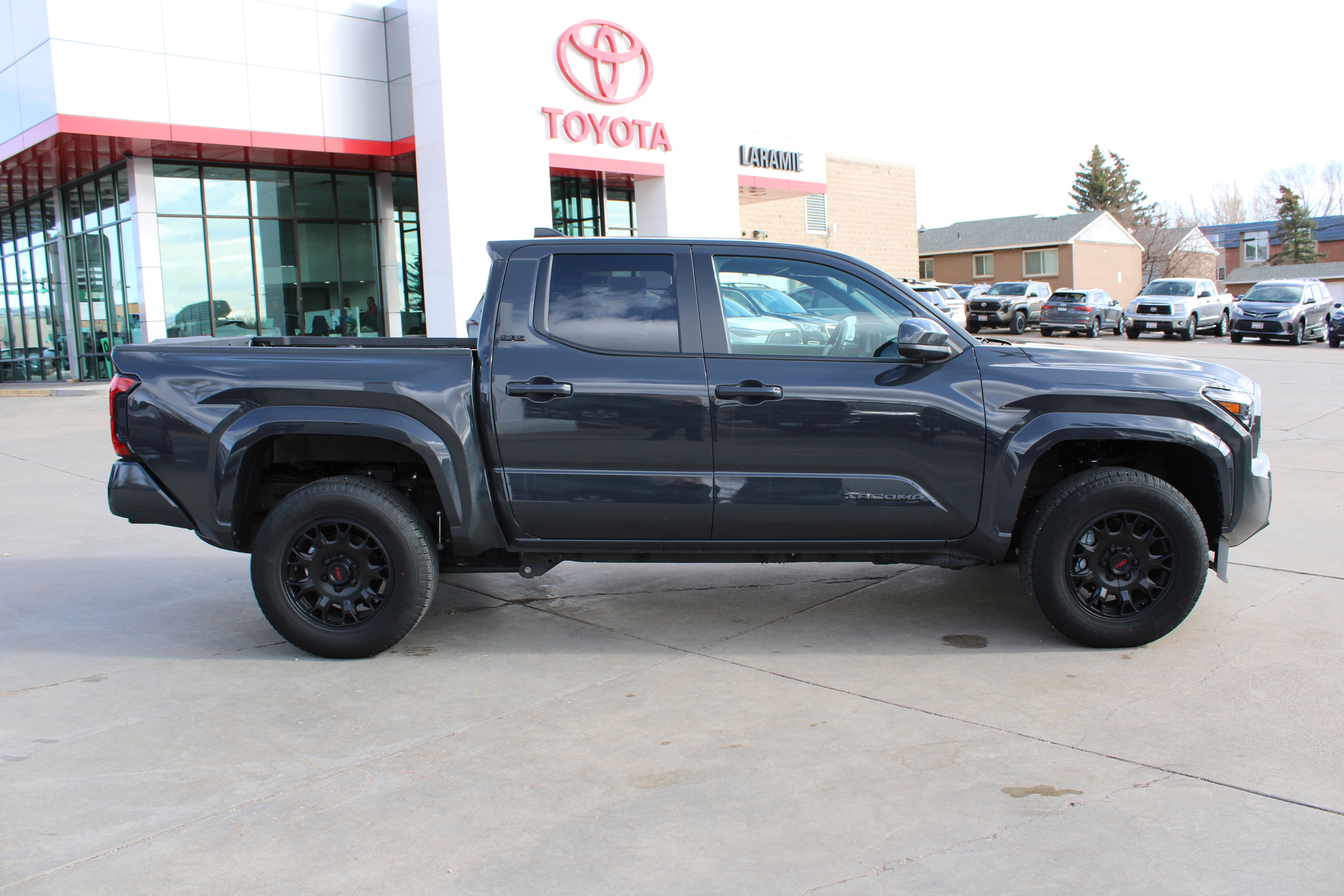 2025 Toyota Tacoma 4WD SR5