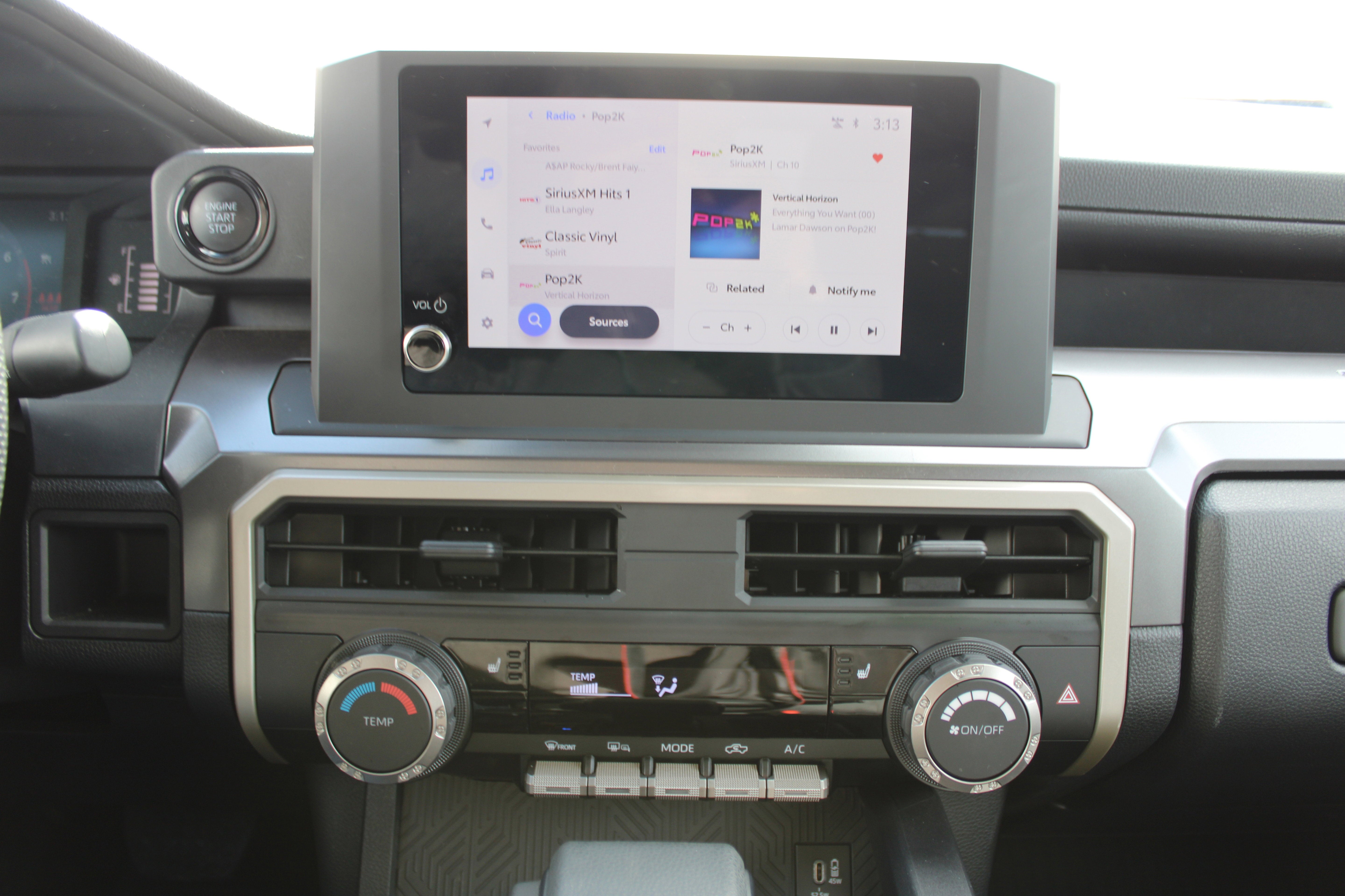 2025 Toyota Tacoma 4WD SR5