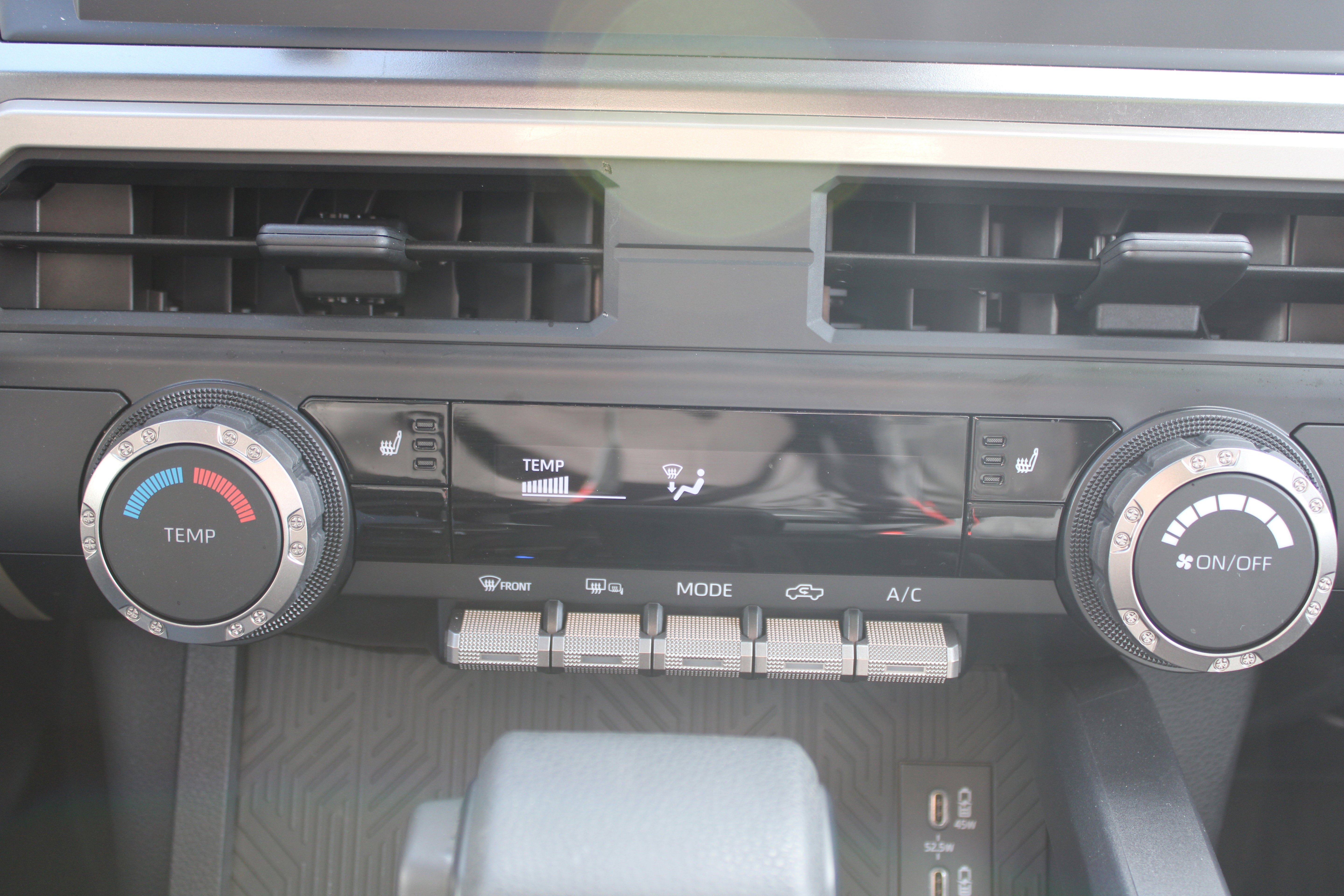 2025 Toyota Tacoma 4WD SR5