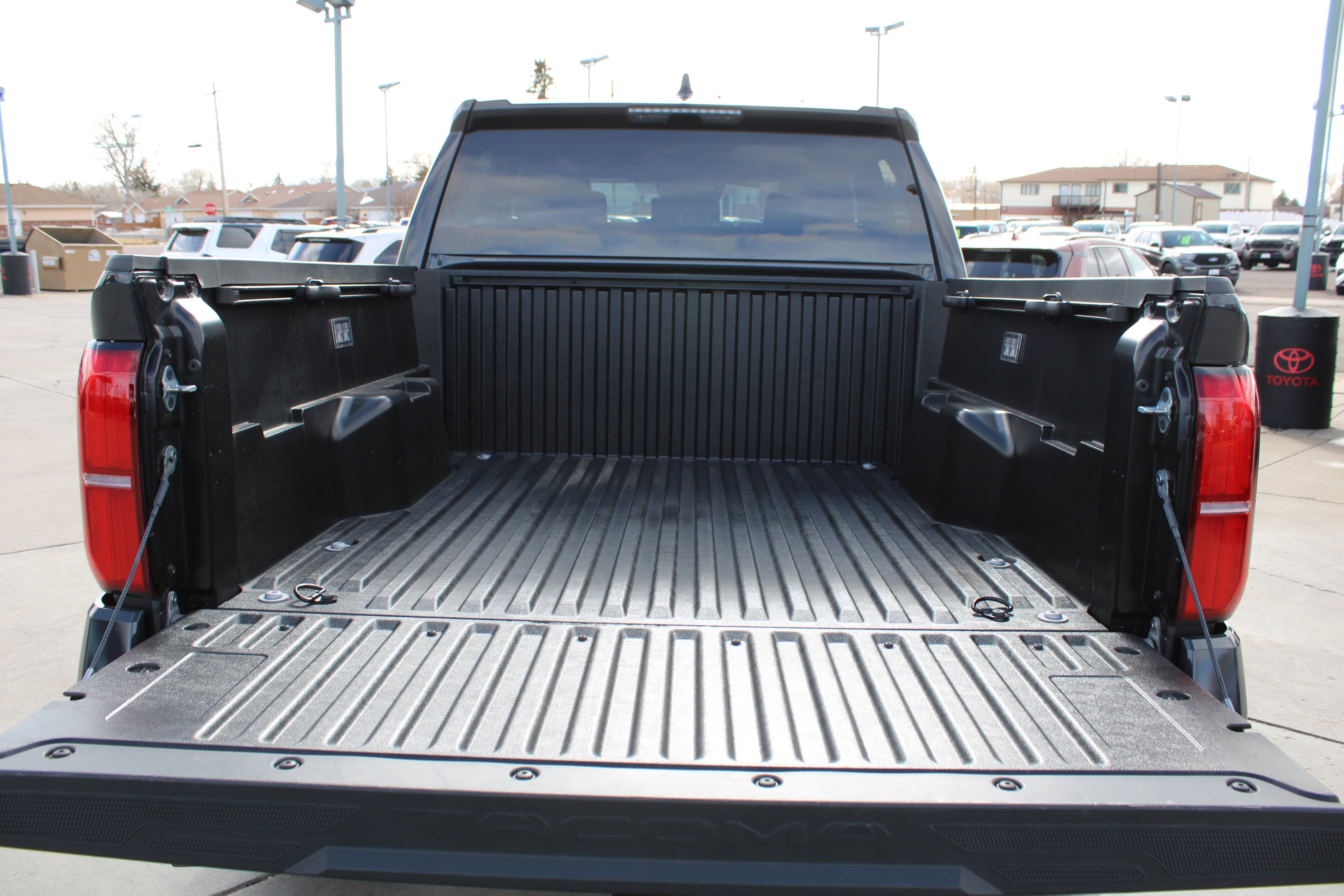 2025 Toyota Tacoma 4WD SR5