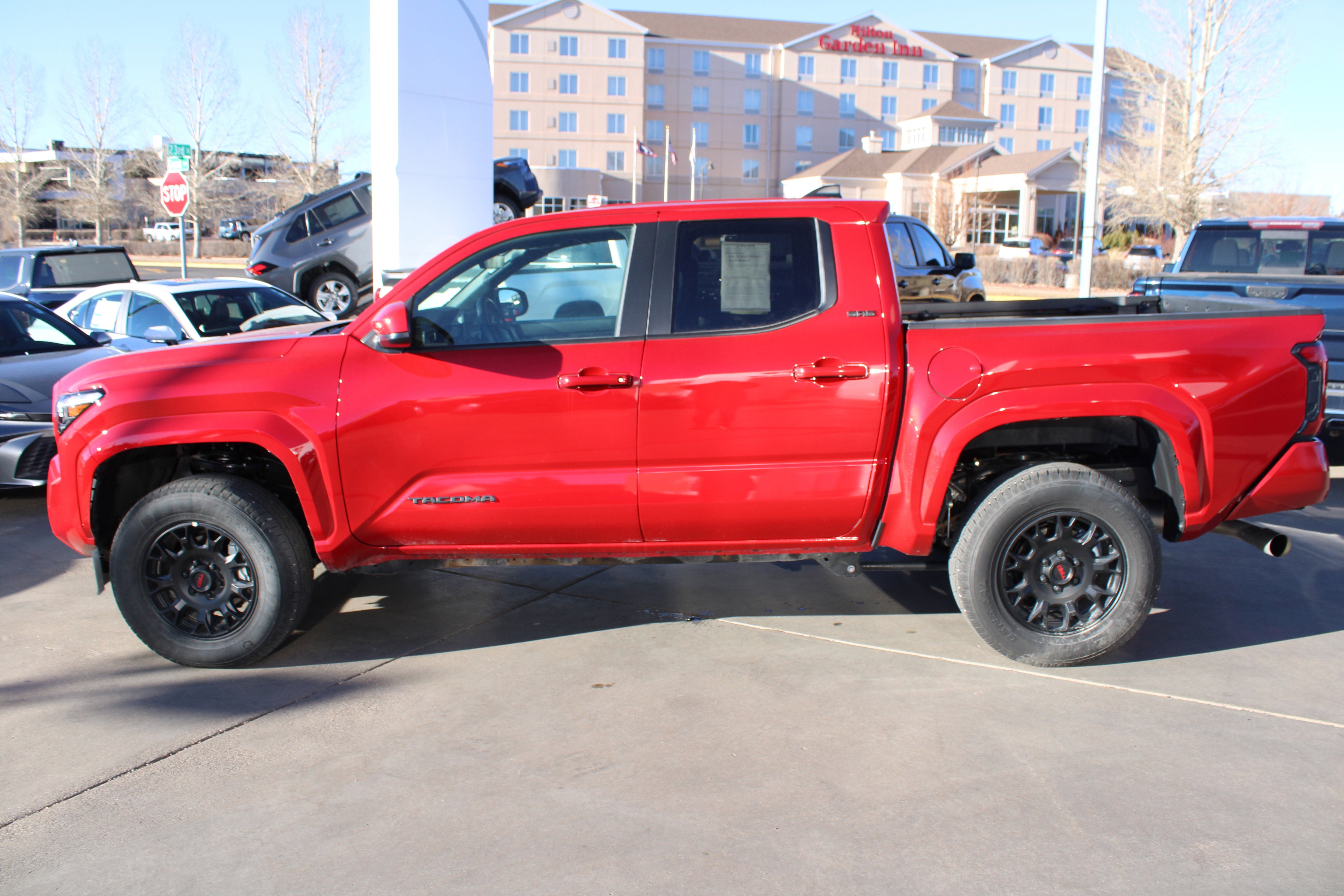 2025 Toyota Tacoma 4WD SR5