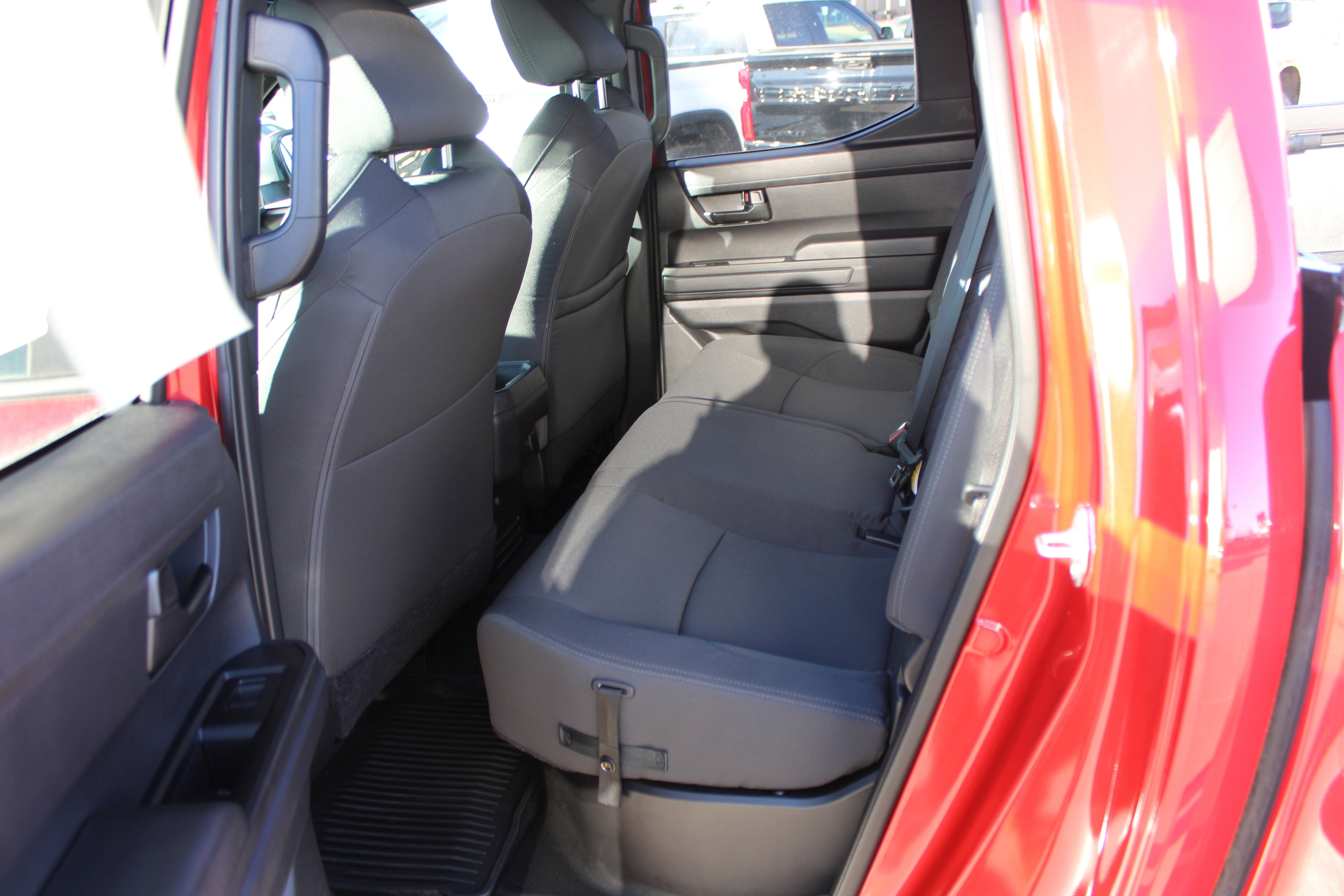 2025 Toyota Tacoma 4WD SR5