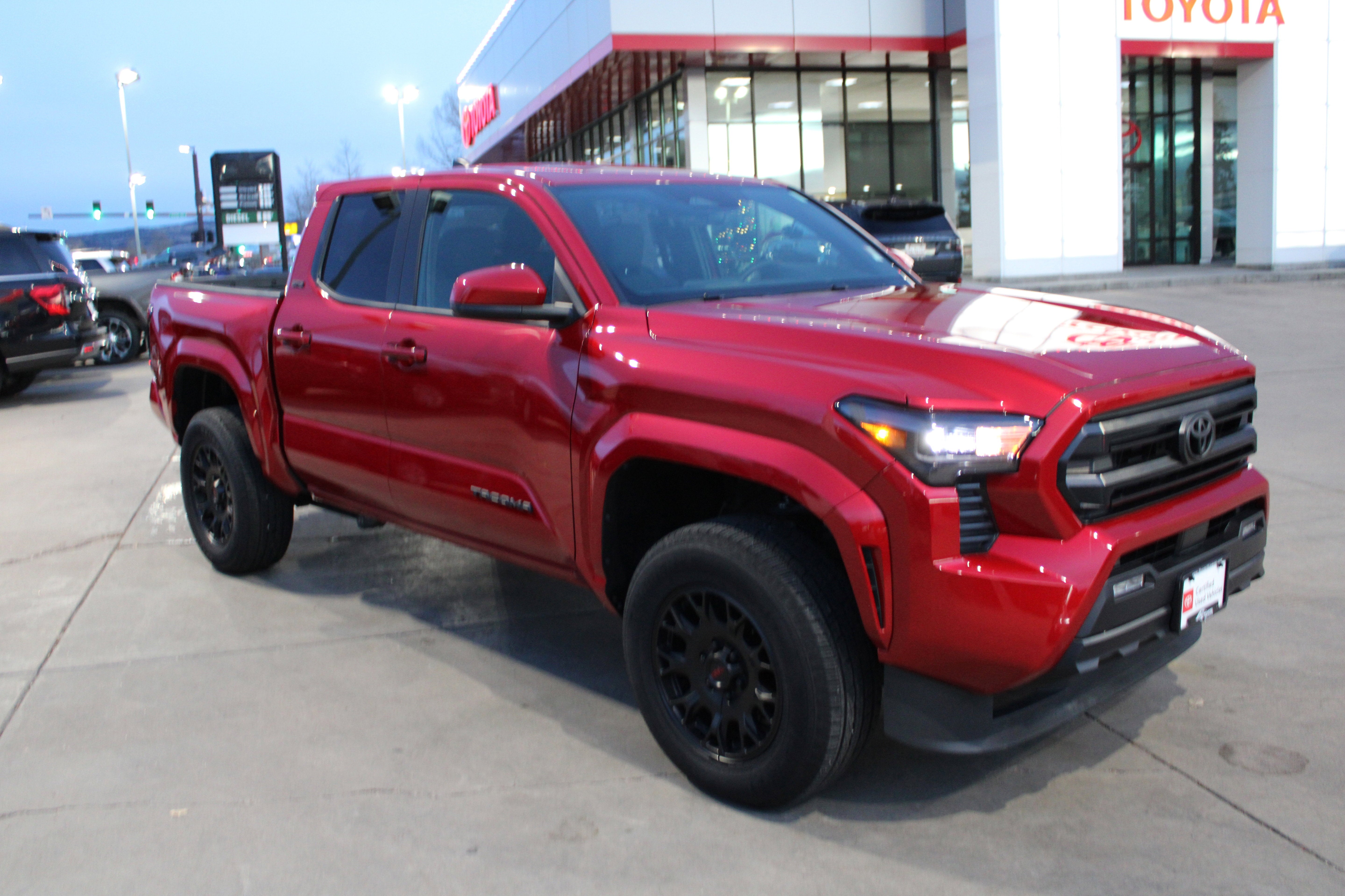 2025 Toyota Tacoma 4WD SR5