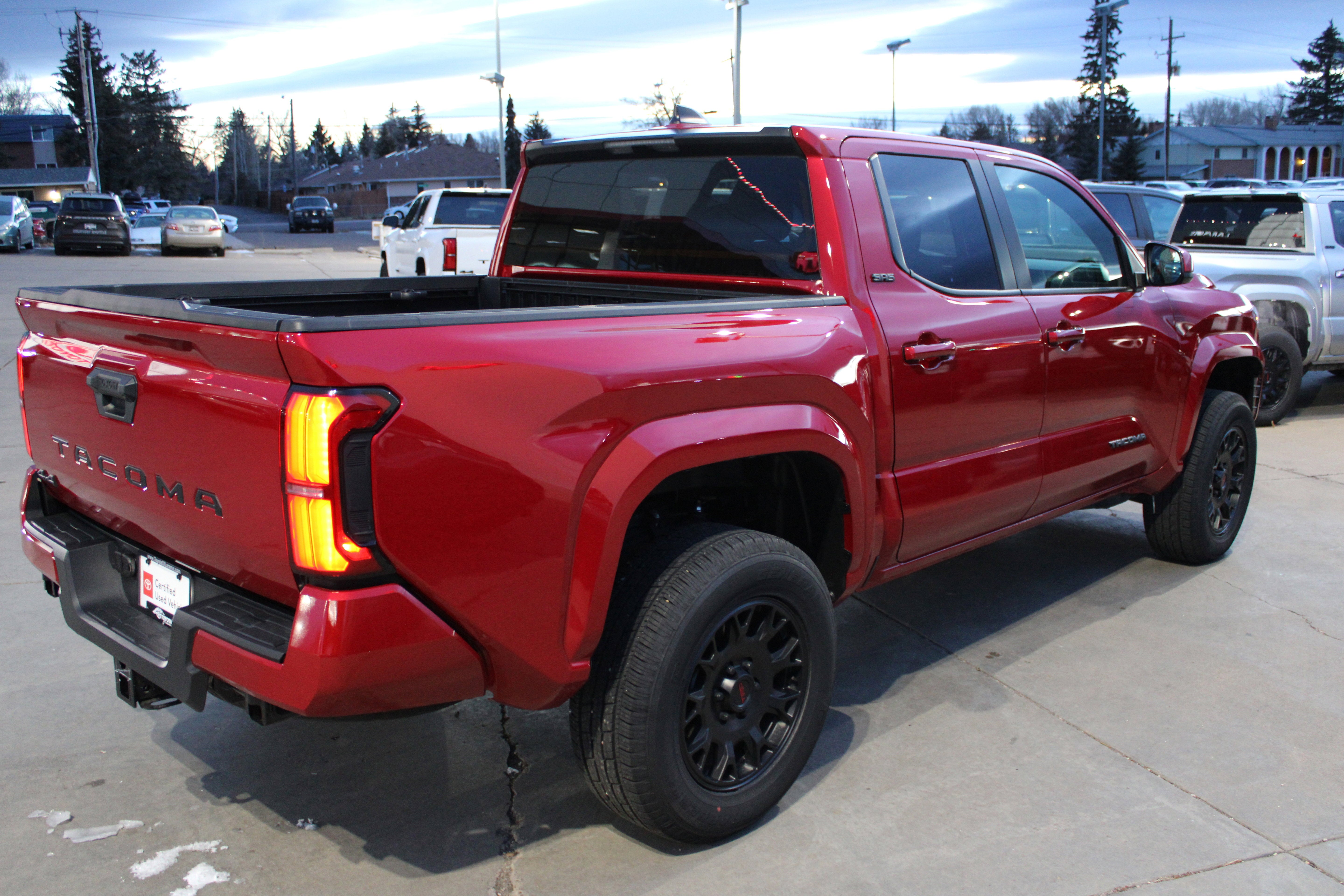 2025 Toyota Tacoma 4WD SR5