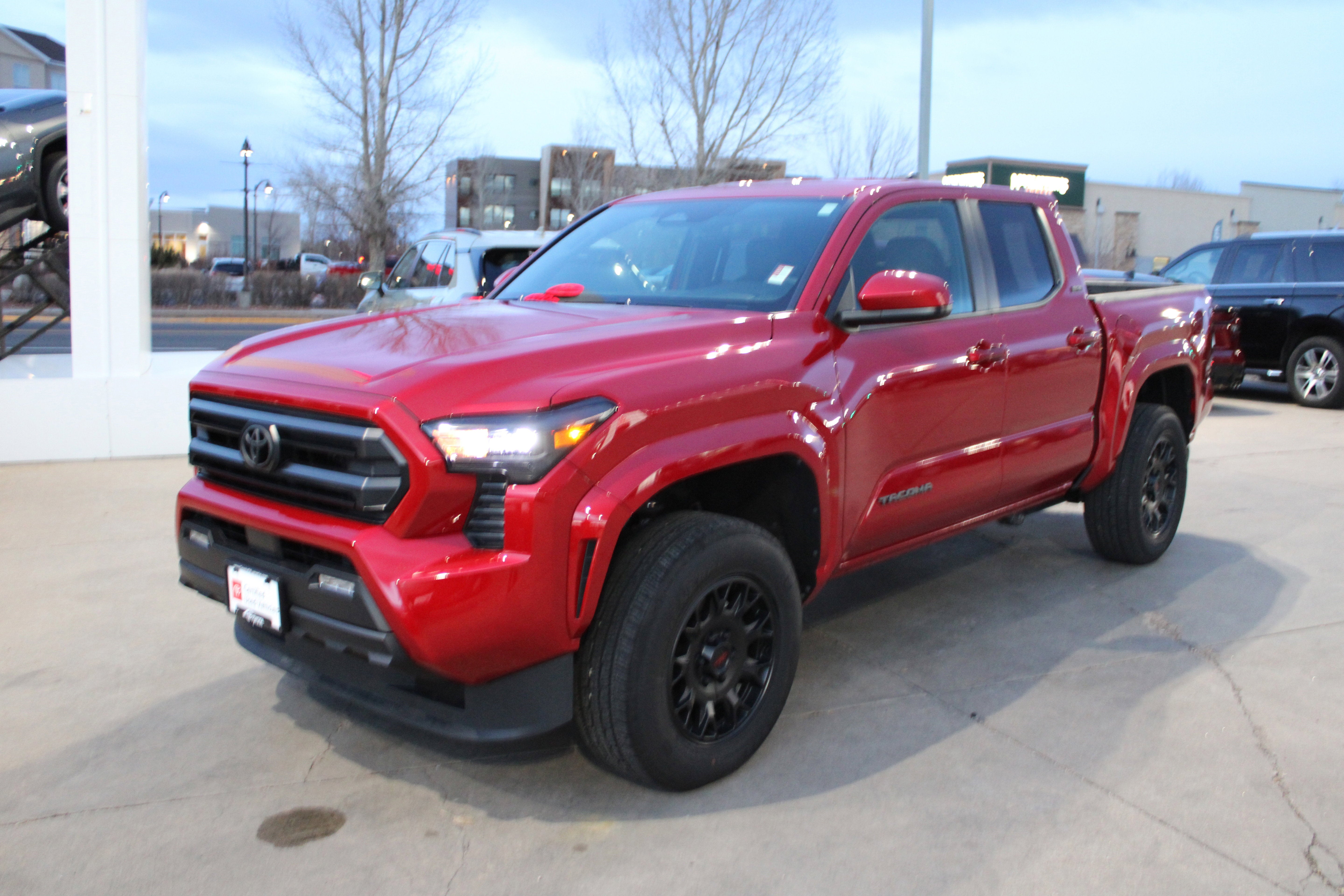 2025 Toyota Tacoma 4WD SR5