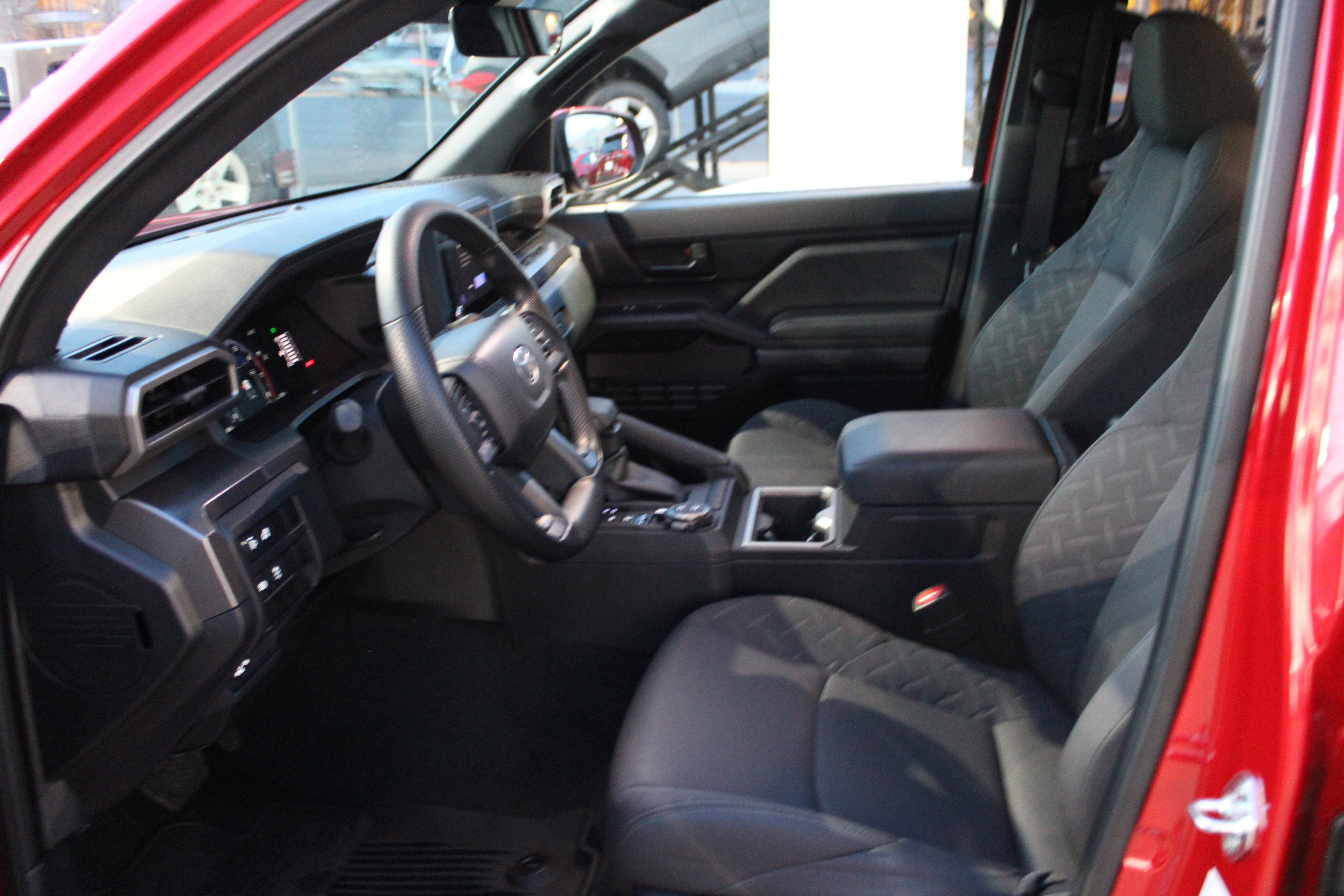 2025 Toyota Tacoma 4WD SR5