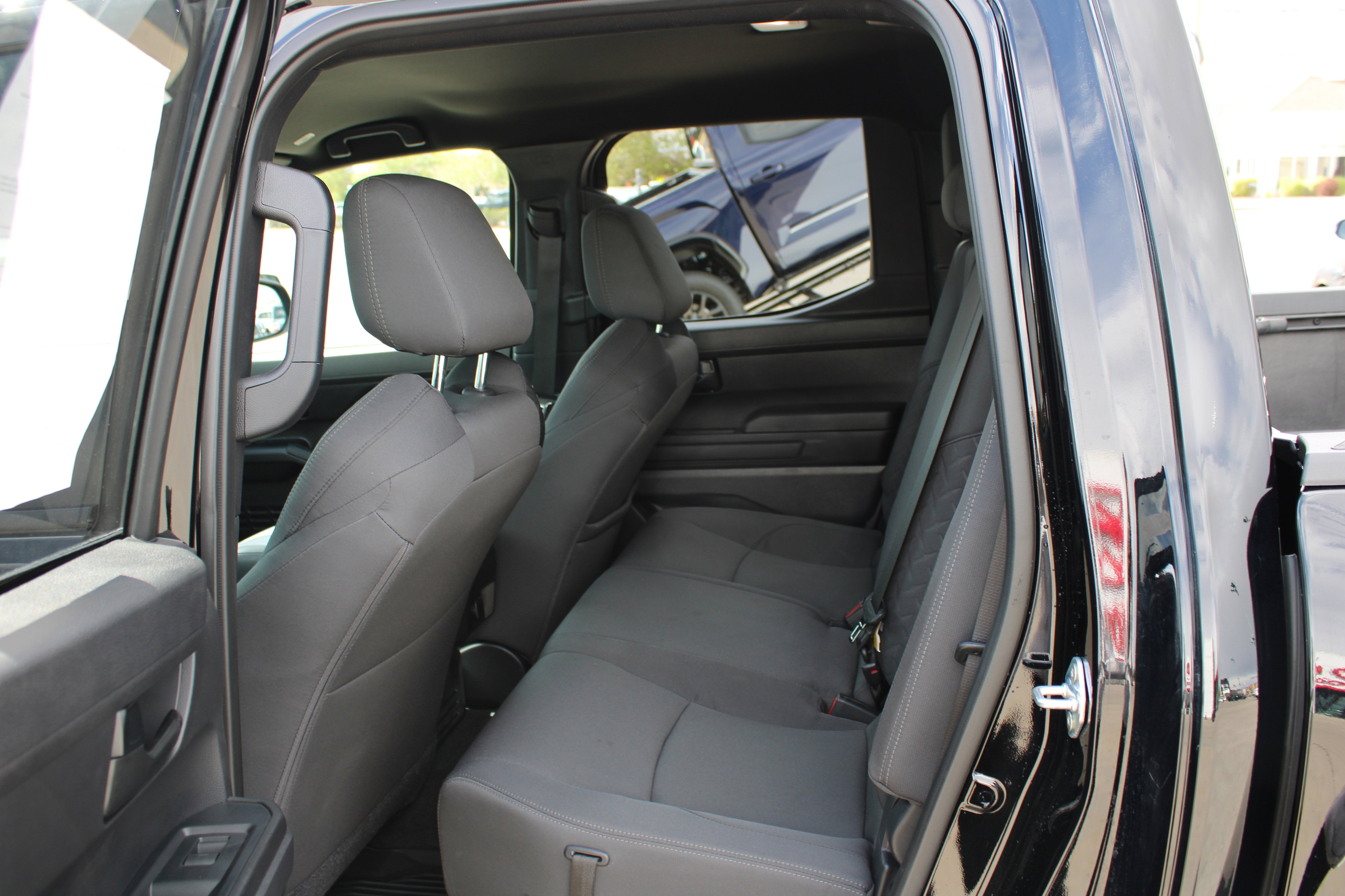 2025 Toyota Tacoma 4WD SR5