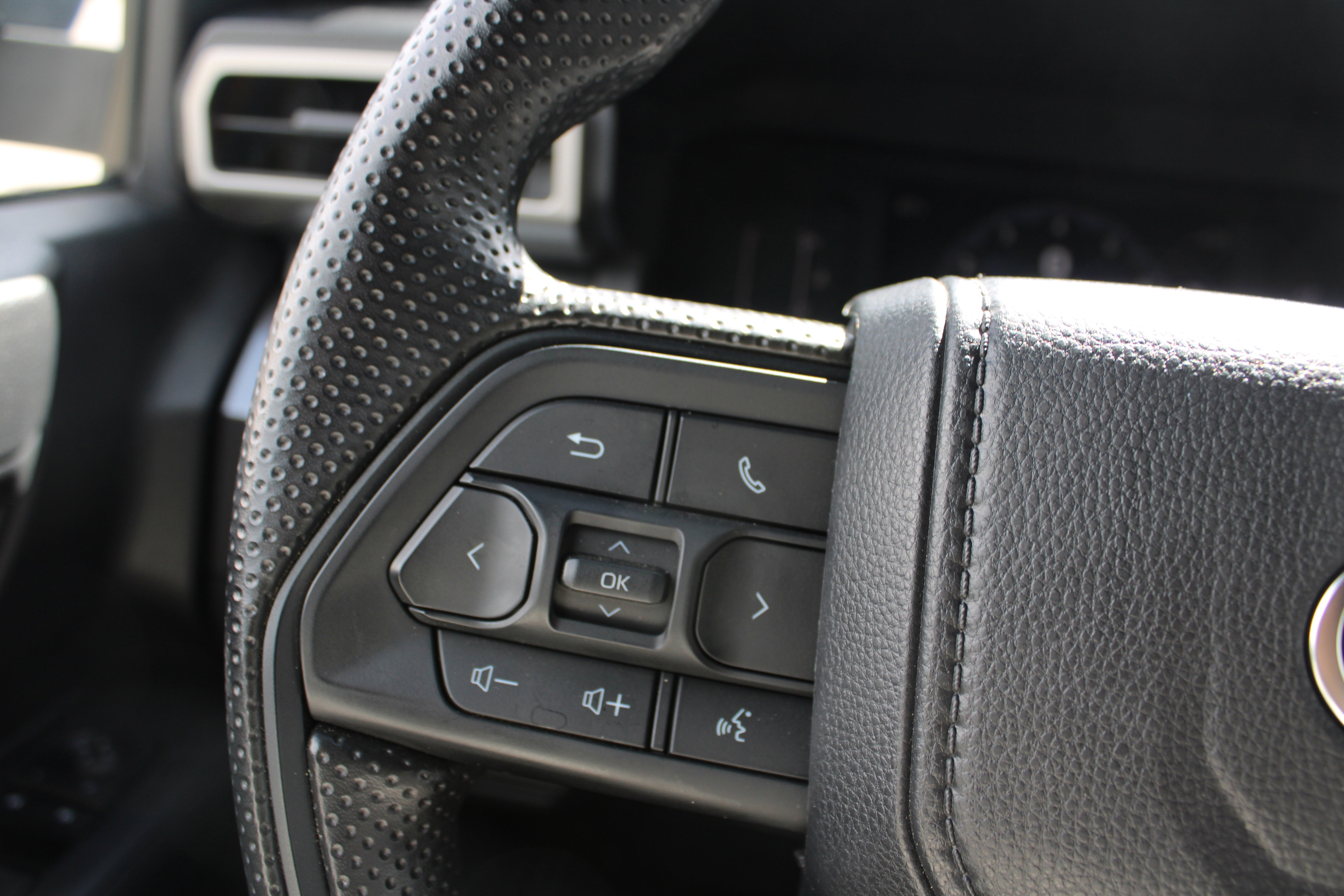 2025 Toyota Tacoma 4WD SR5