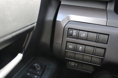 2025 Toyota Tacoma 4WD SR5