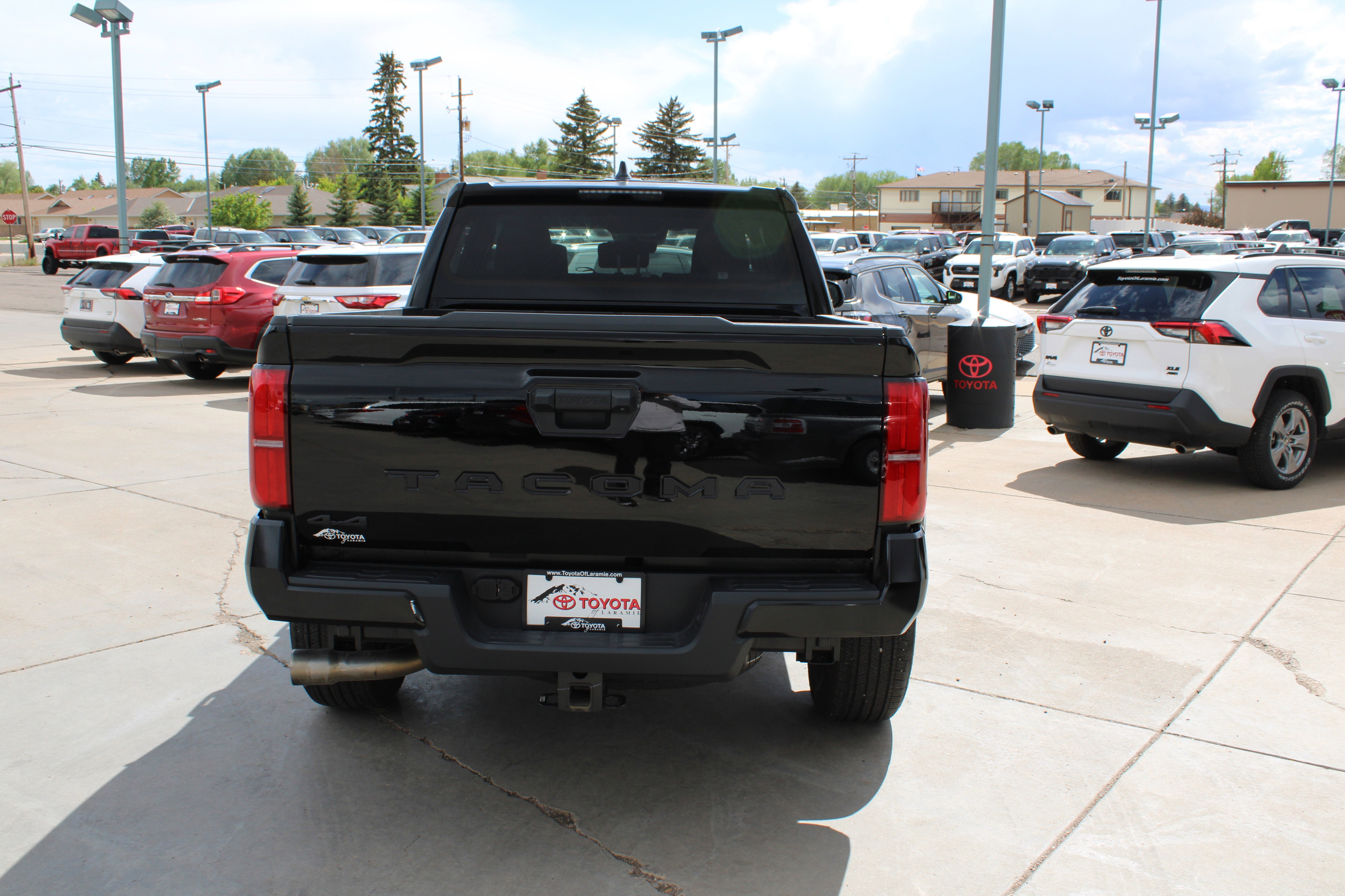 2025 Toyota Tacoma 4WD SR5