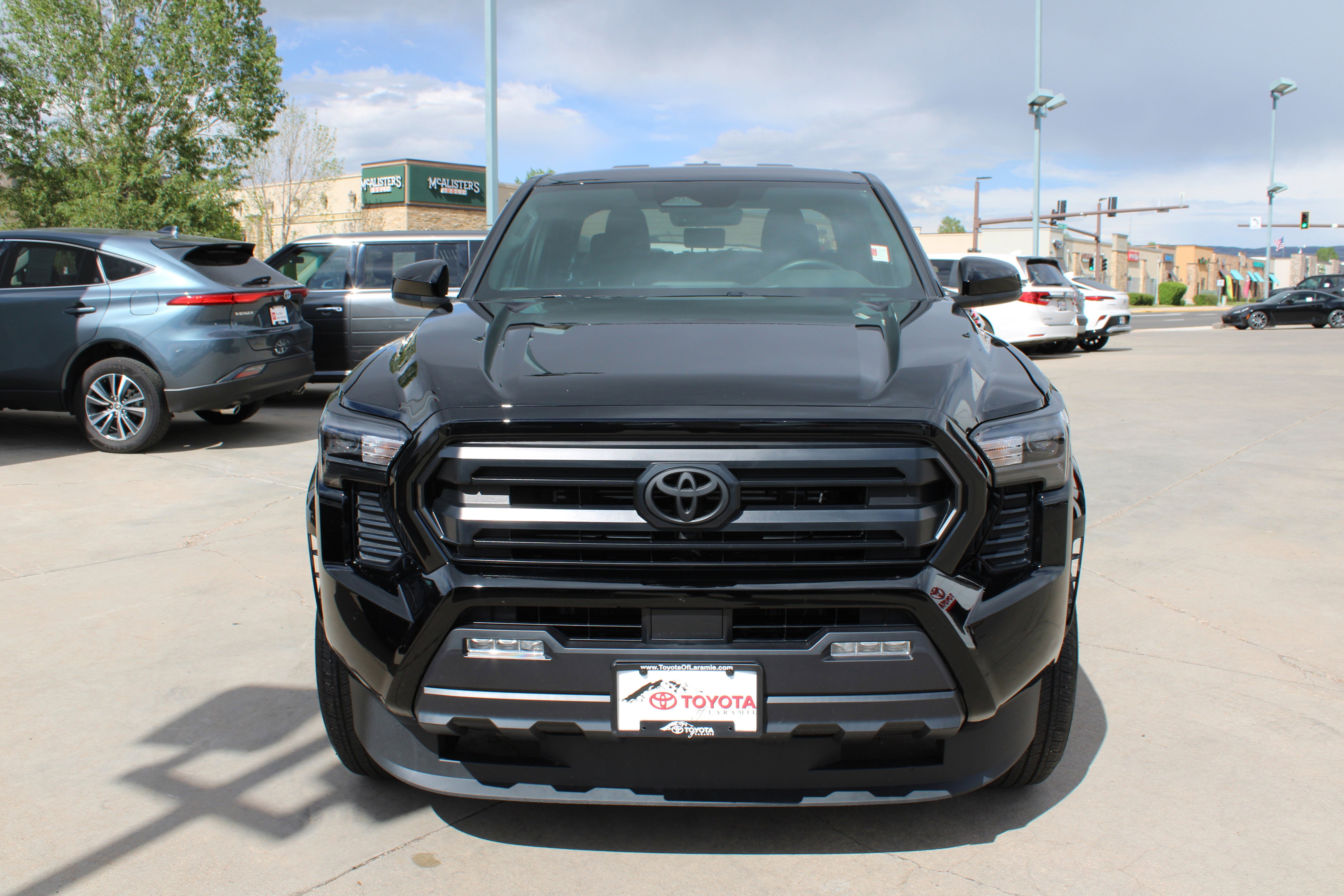 2025 Toyota Tacoma 4WD SR5