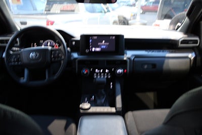 2025 Toyota Tacoma 4WD SR5