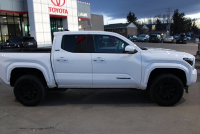 2025 Toyota Tacoma 4WD SR5