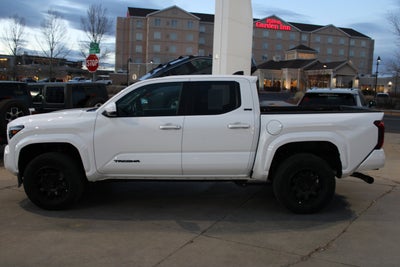 2025 Toyota Tacoma 4WD SR5