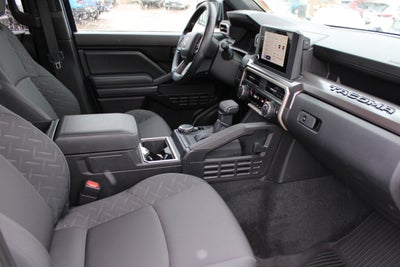 2025 Toyota Tacoma 4WD SR5