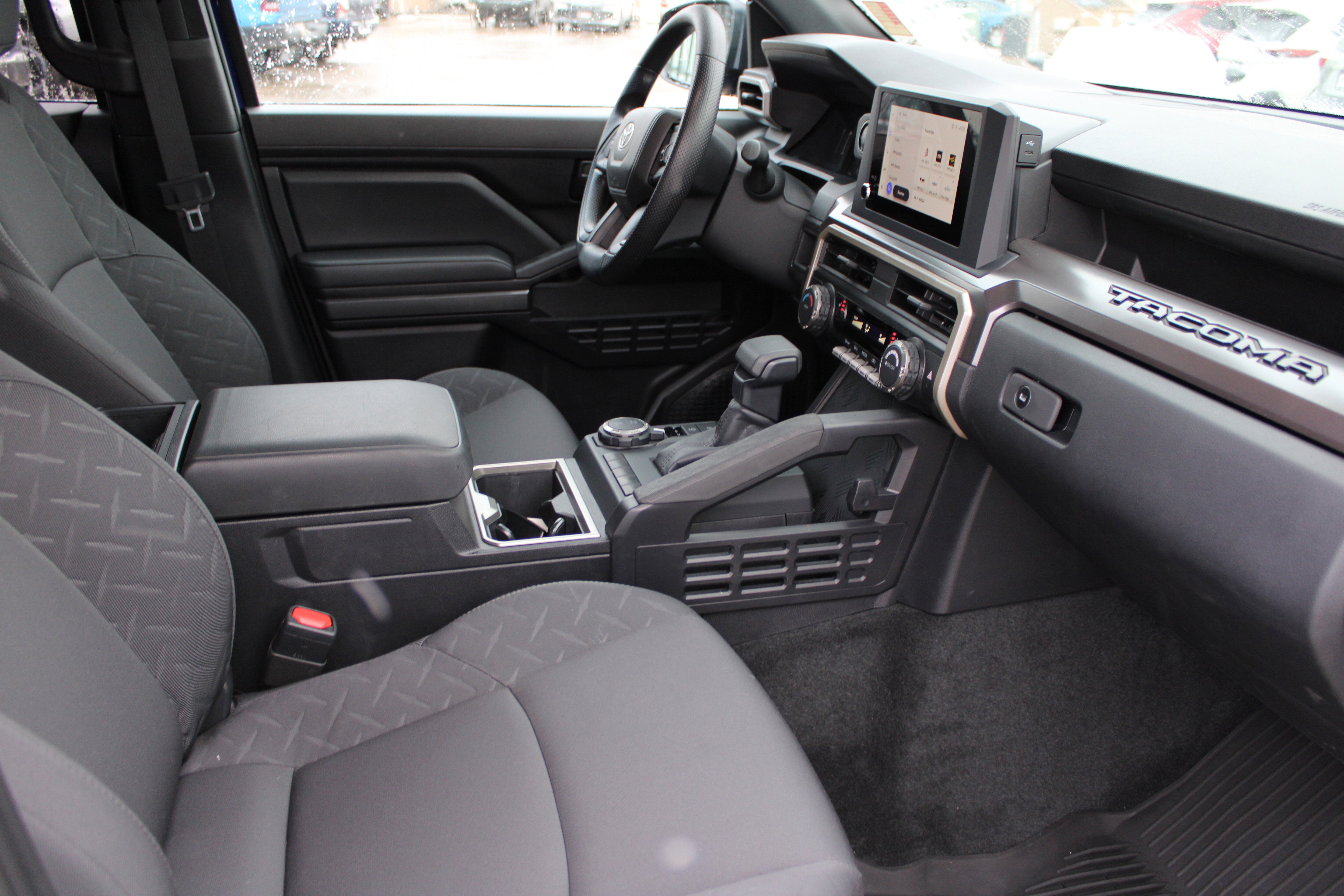 2025 Toyota Tacoma 4WD SR5