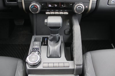 2025 Toyota Tacoma 4WD SR5