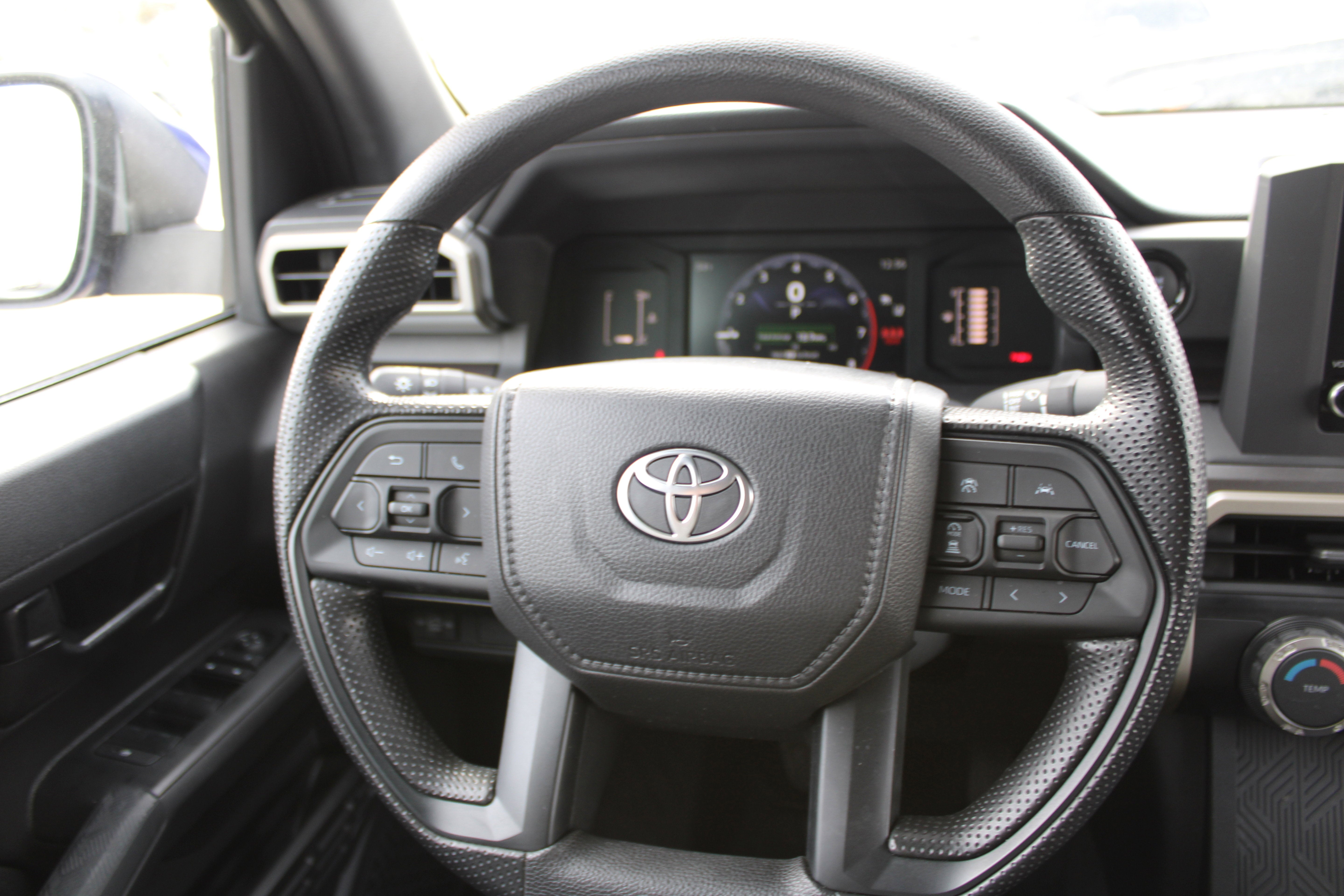 2025 Toyota Tacoma 4WD SR5